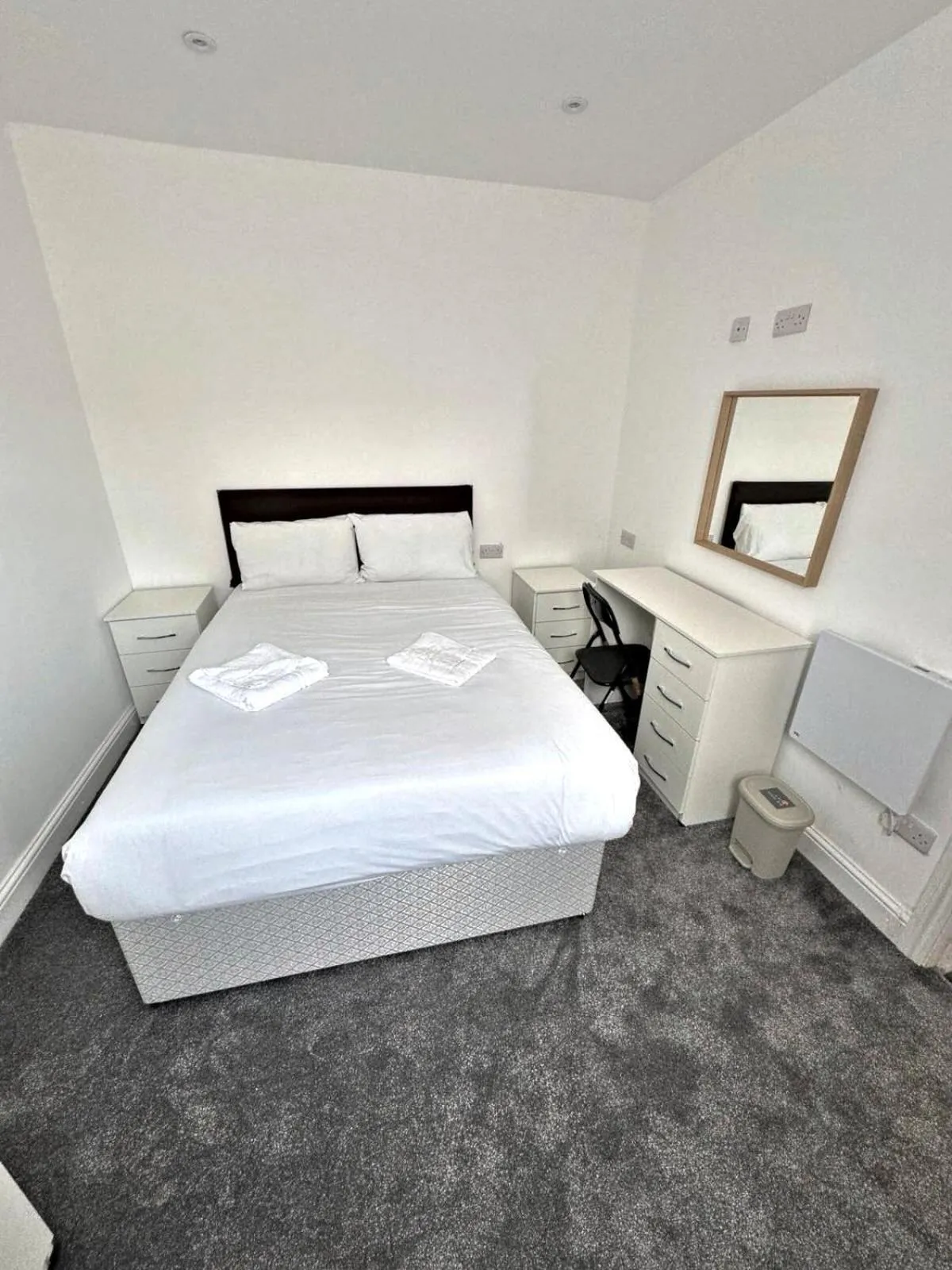 Bedroom, Bed in Park Hotel