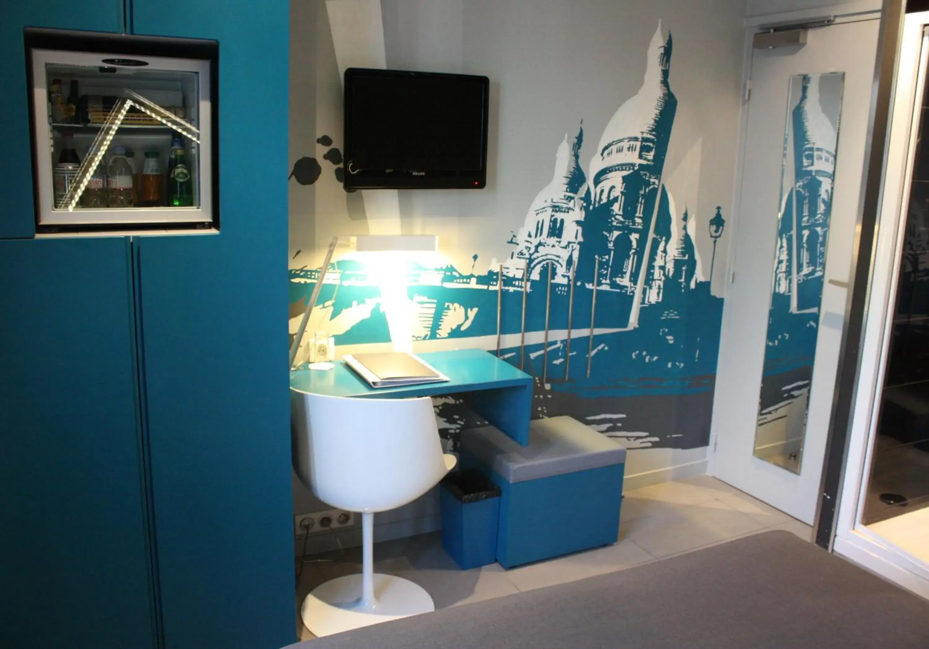 Classic Double Room in Arc de Triomphe Etoile Classic Double Room in Arc de Triomphe Etoile