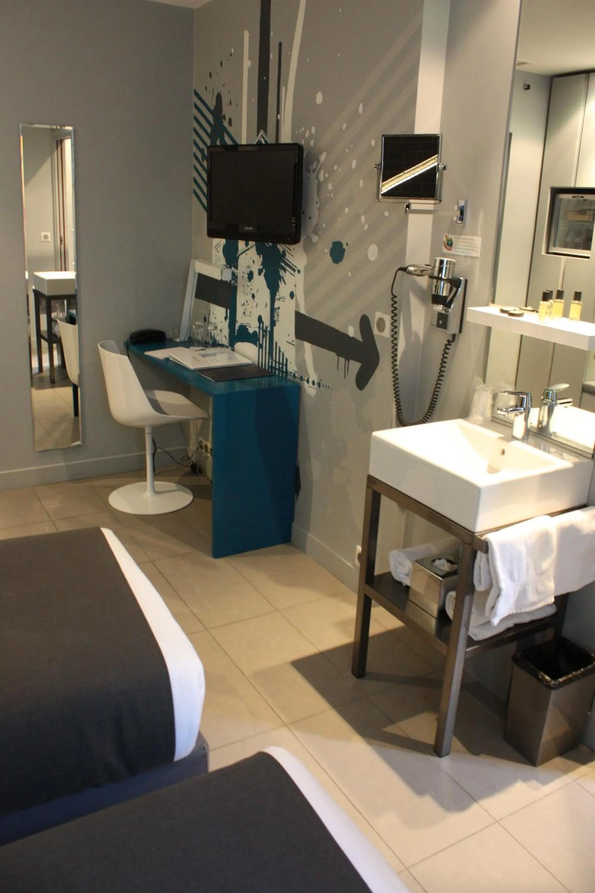 Photo of the whole room in Arc de Triomphe Etoile