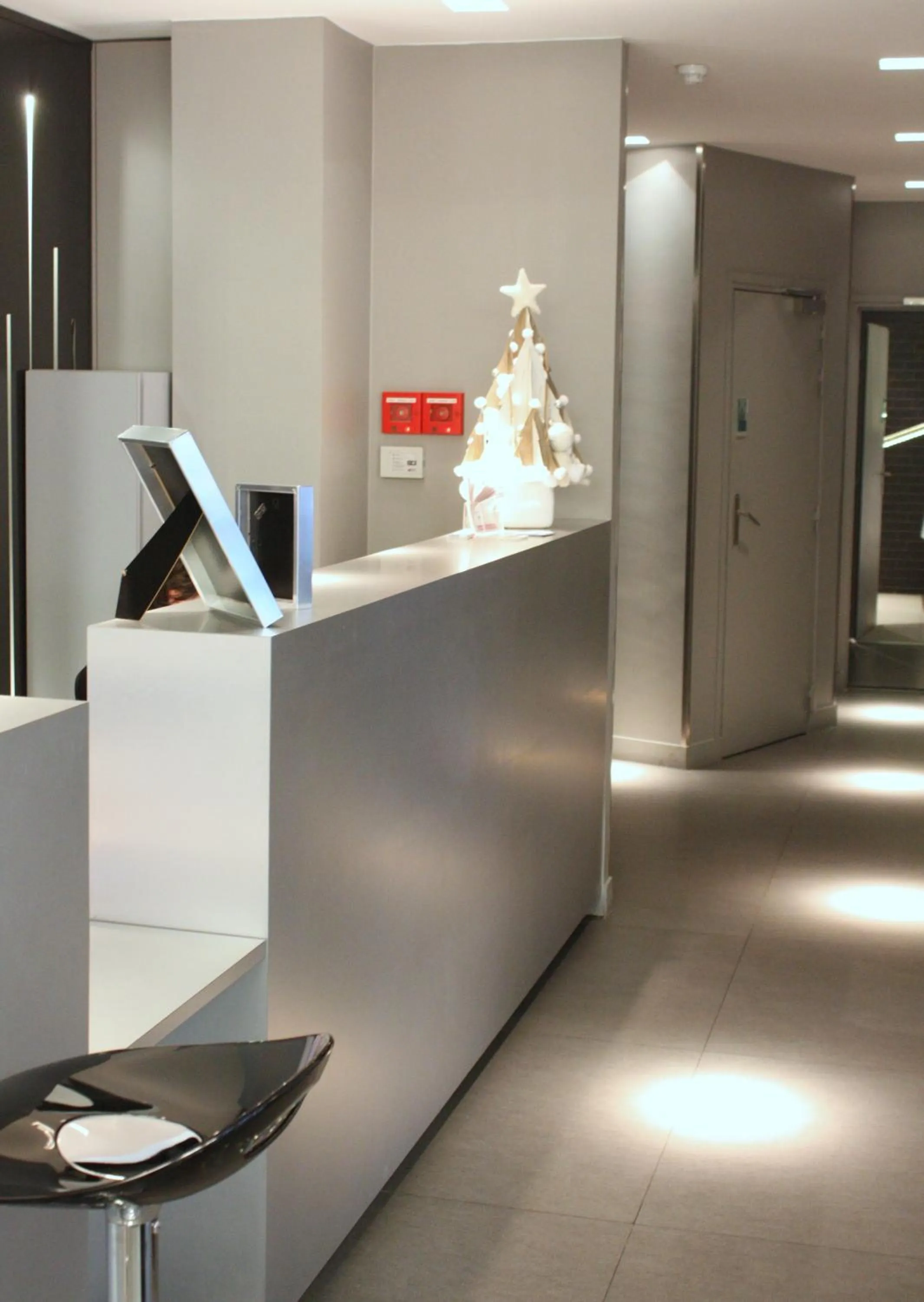 Lobby or reception in Arc de Triomphe Etoile