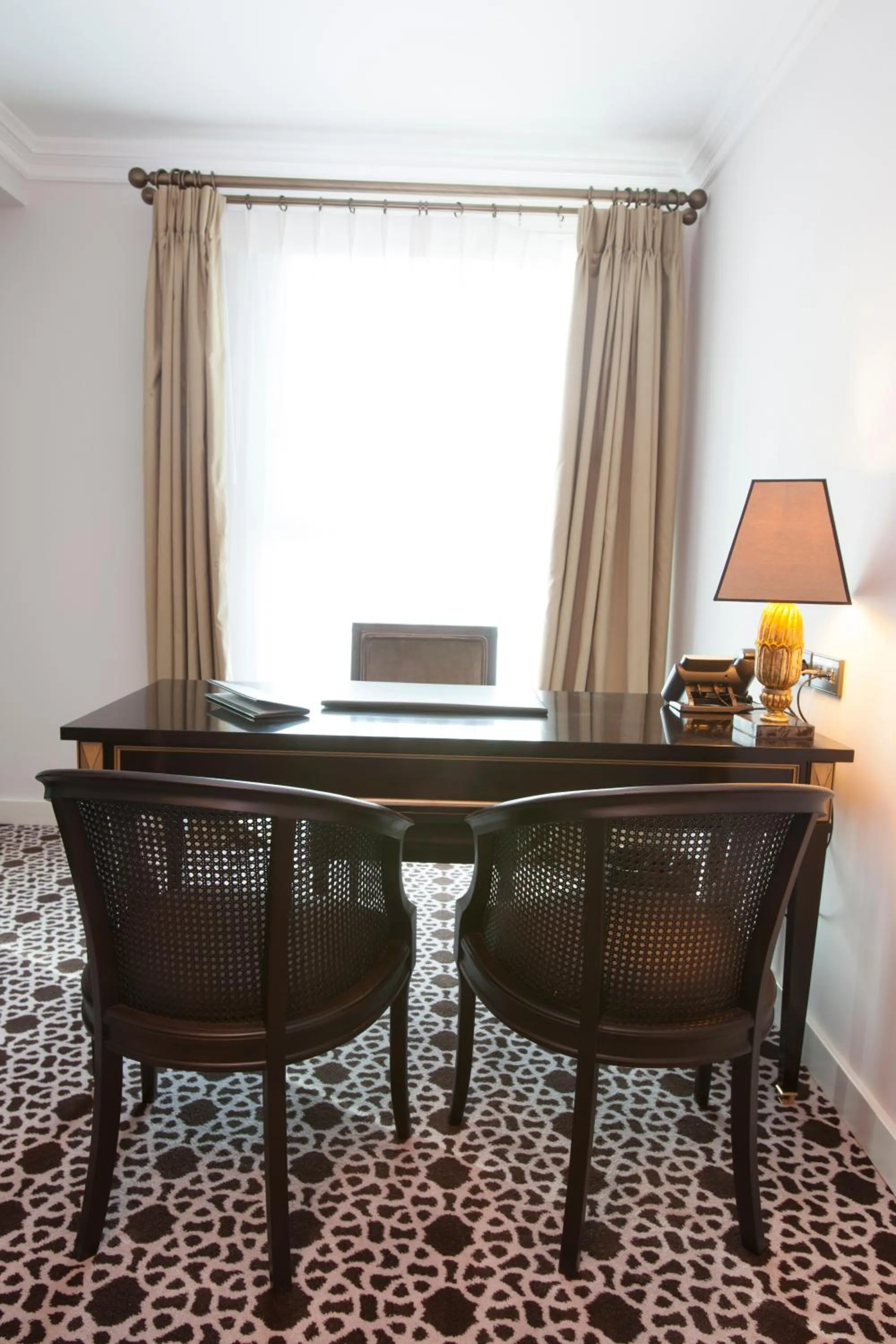 Seating area in Palm Camayenne