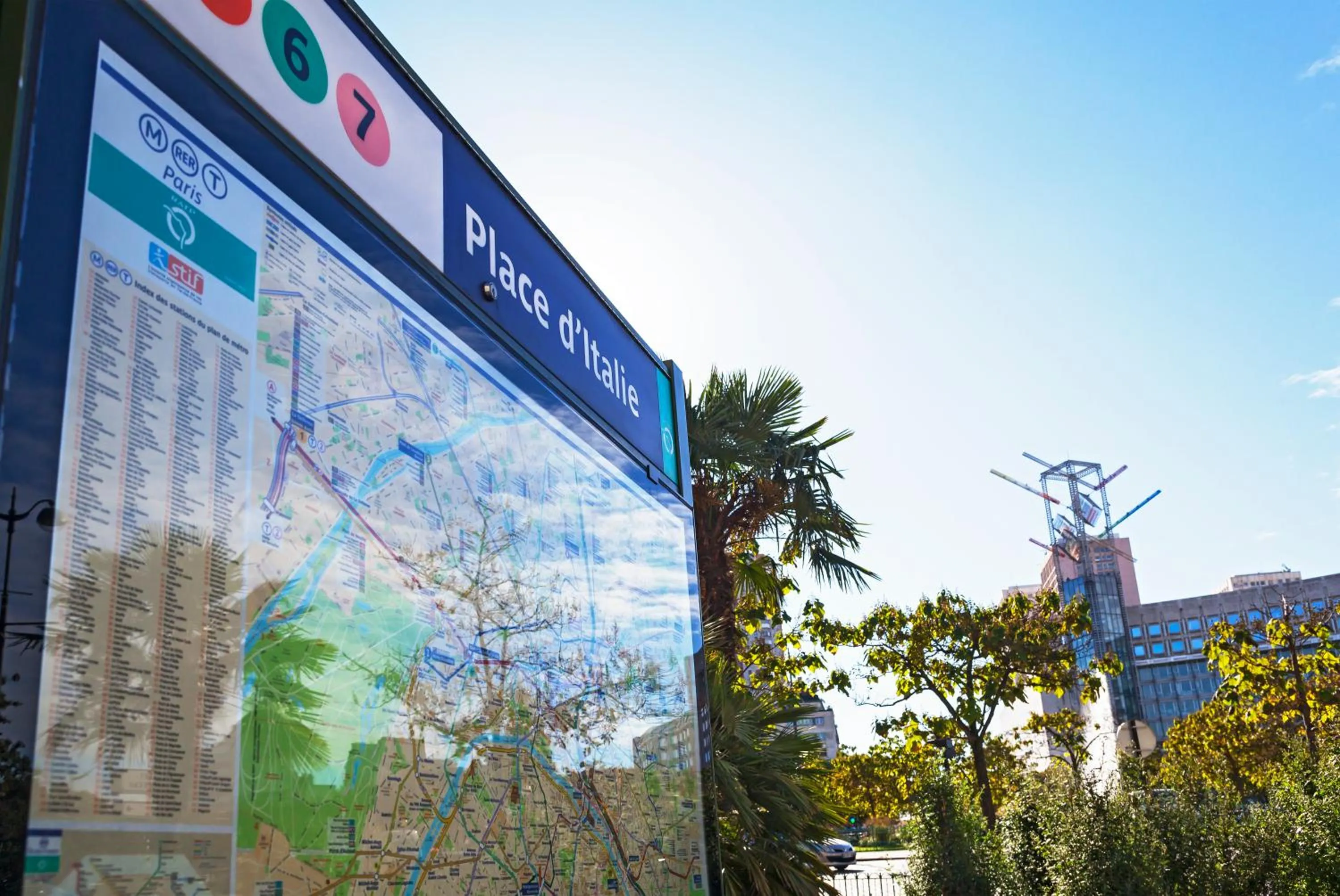 Neighbourhood in Hôtel de la Place des Alpes