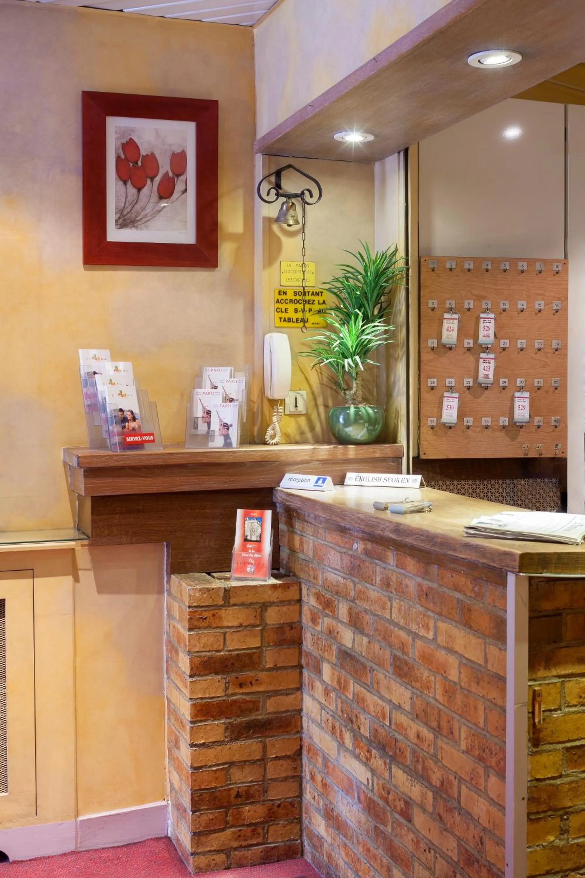 Lobby or reception in Hôtel de la Place des Alpes