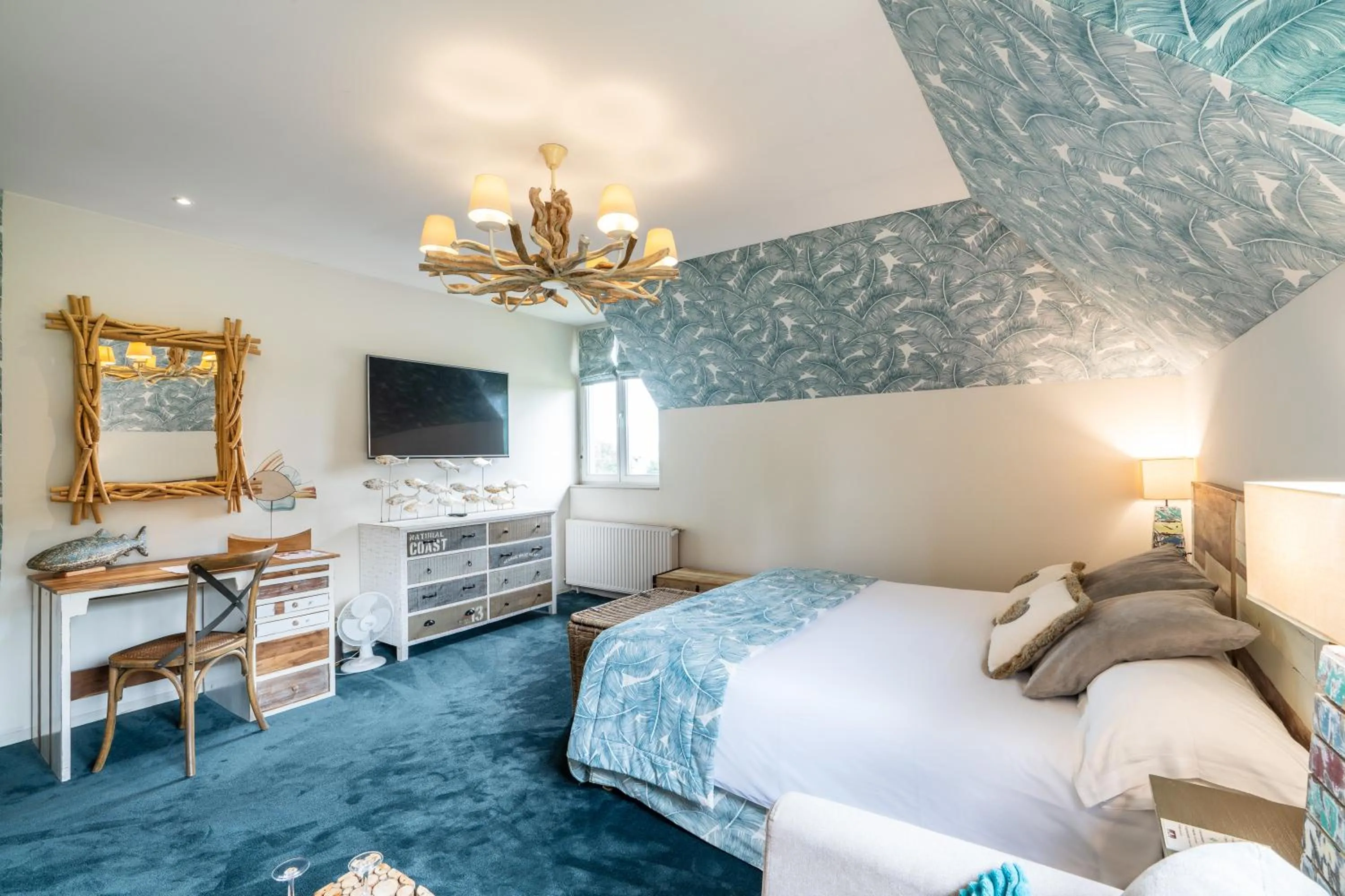 Bed in Le Manoir De La Poterie & Spa