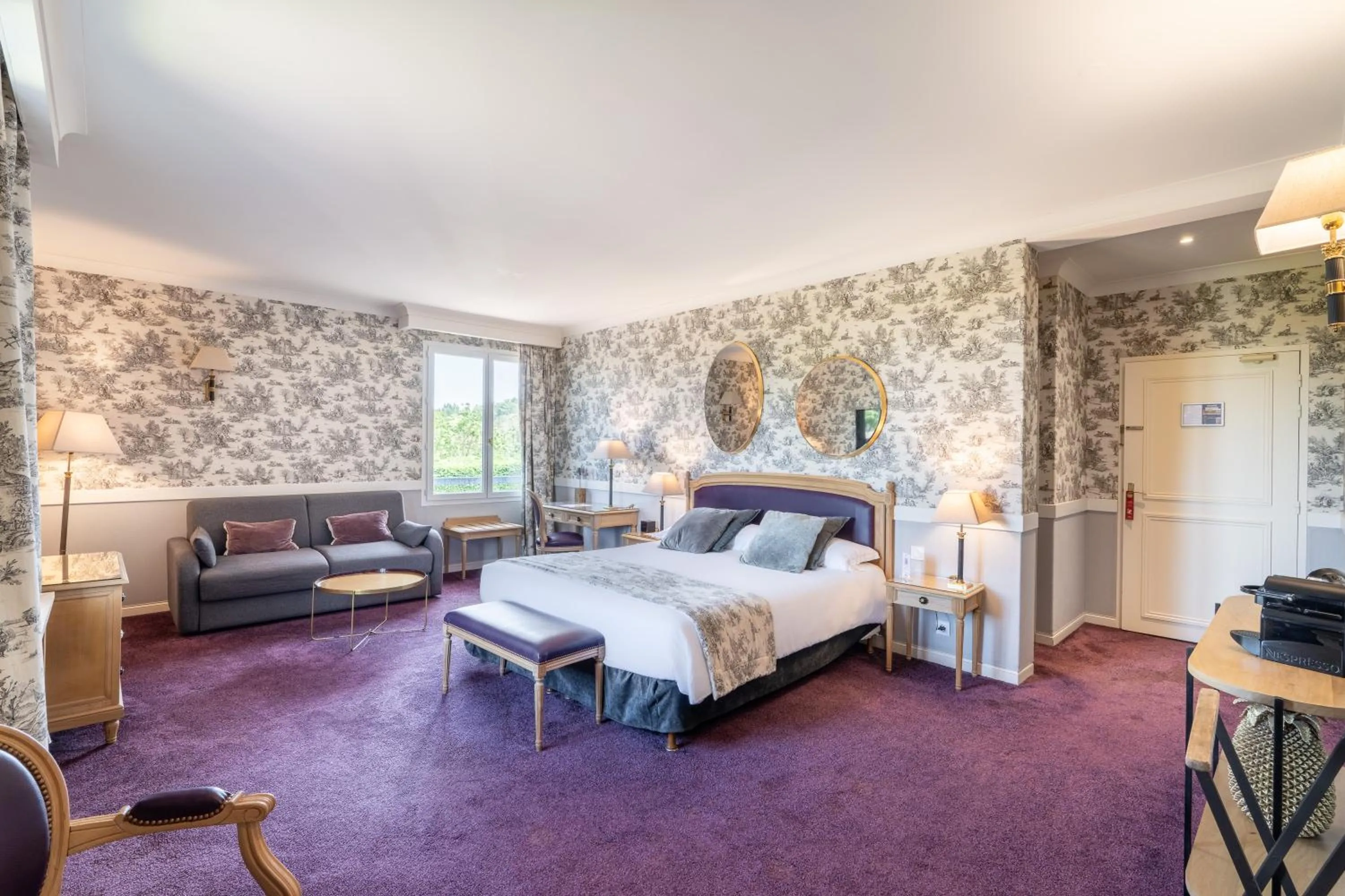 Bed in Le Manoir De La Poterie & Spa