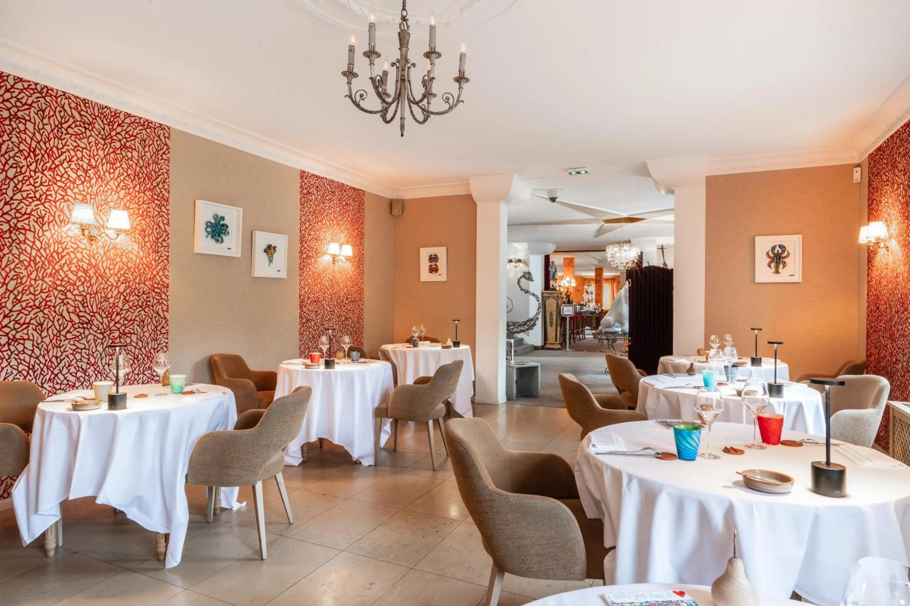Restaurant/places to eat in Le Manoir De La Poterie & Spa