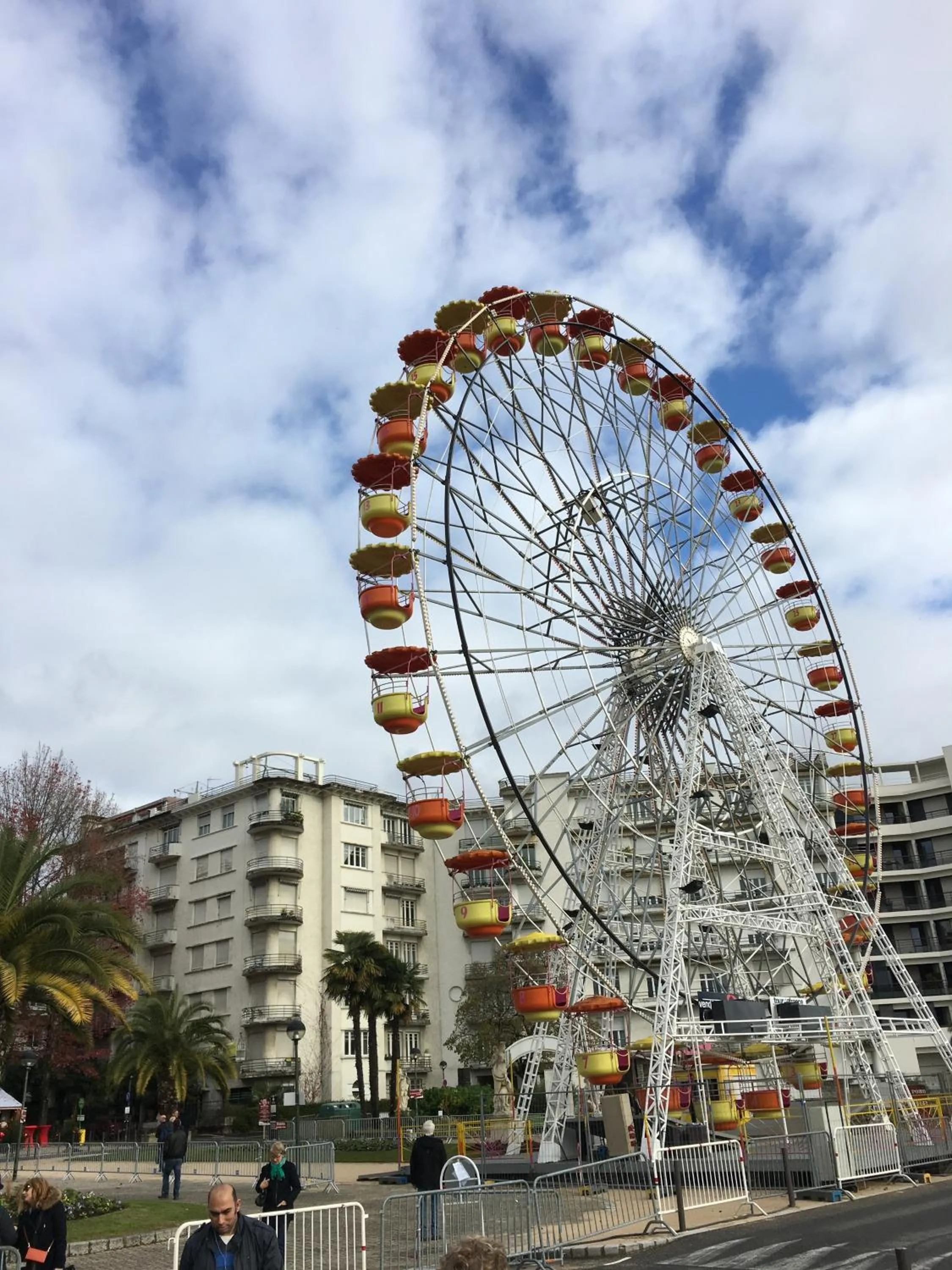 Neighbourhood in Hôtel Bosquet Pau Centre - Self Check In Budget Hotel