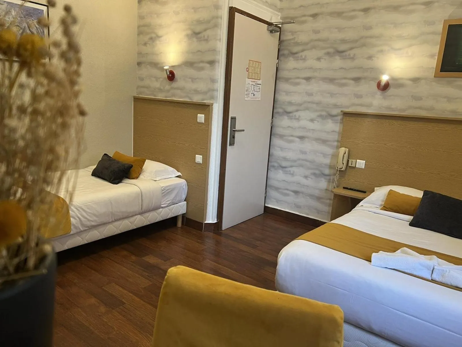 Bed in Hôtel Abalone - Centre Gare