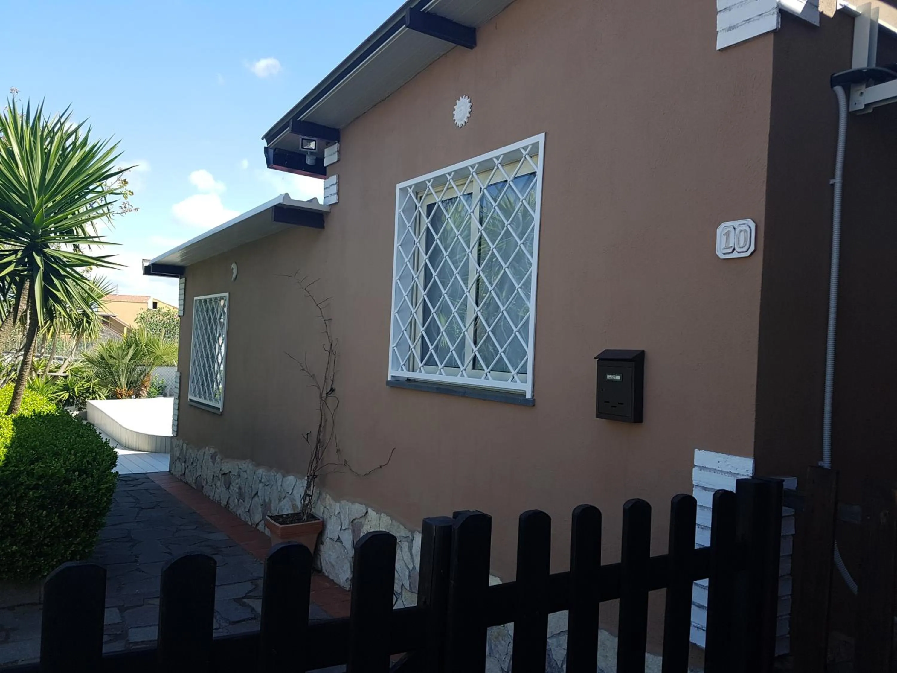 Facade/entrance in La Mariposa de La Reina