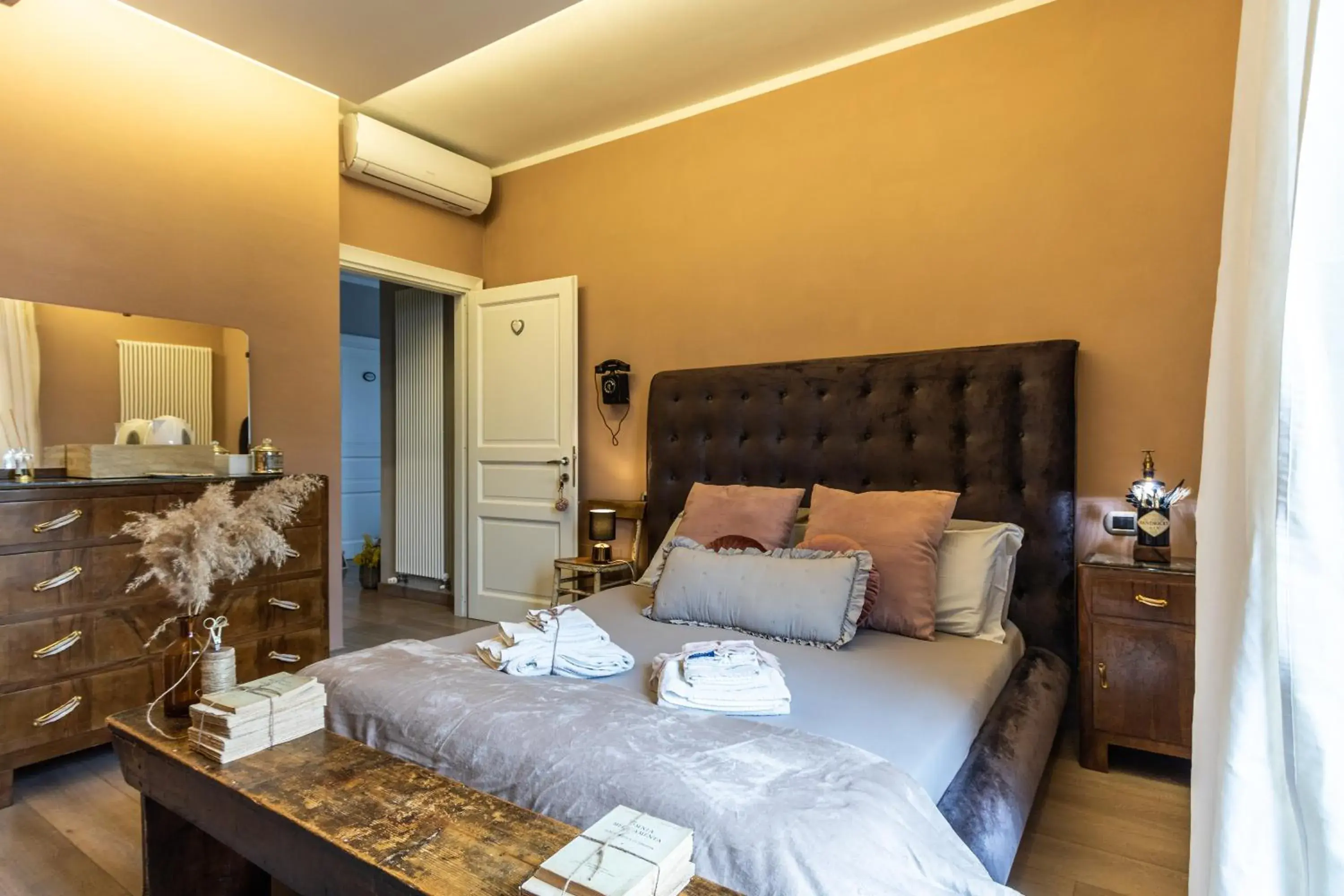 Double Room with Private External Bathroom - single occupancy in Casa Montalgallo Double Room with Private External Bathroom - single occupancy in Casa Montalgallo