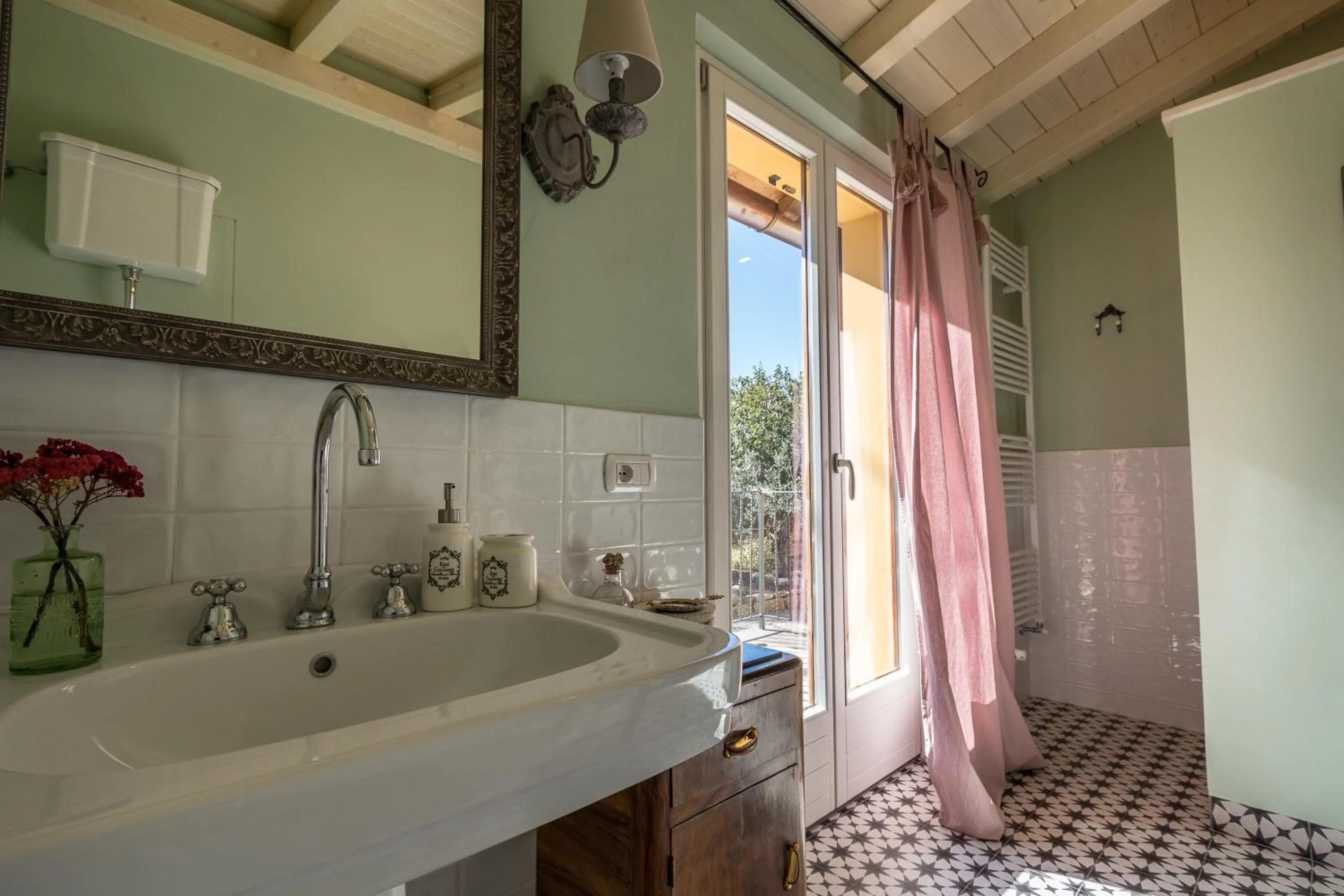 Bathroom in Casa Montalgallo
