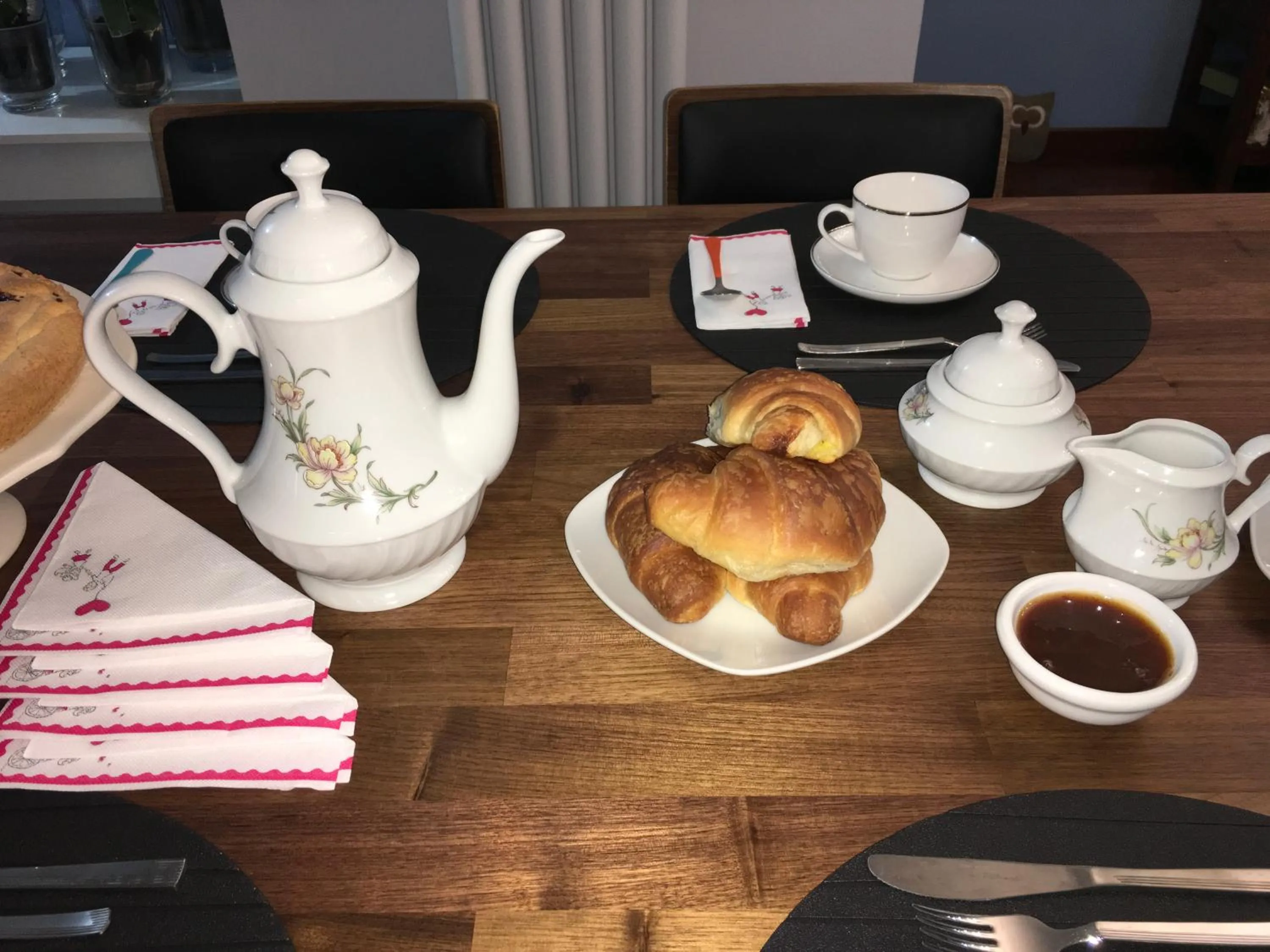 Italian breakfast in B&B Vista su Roma