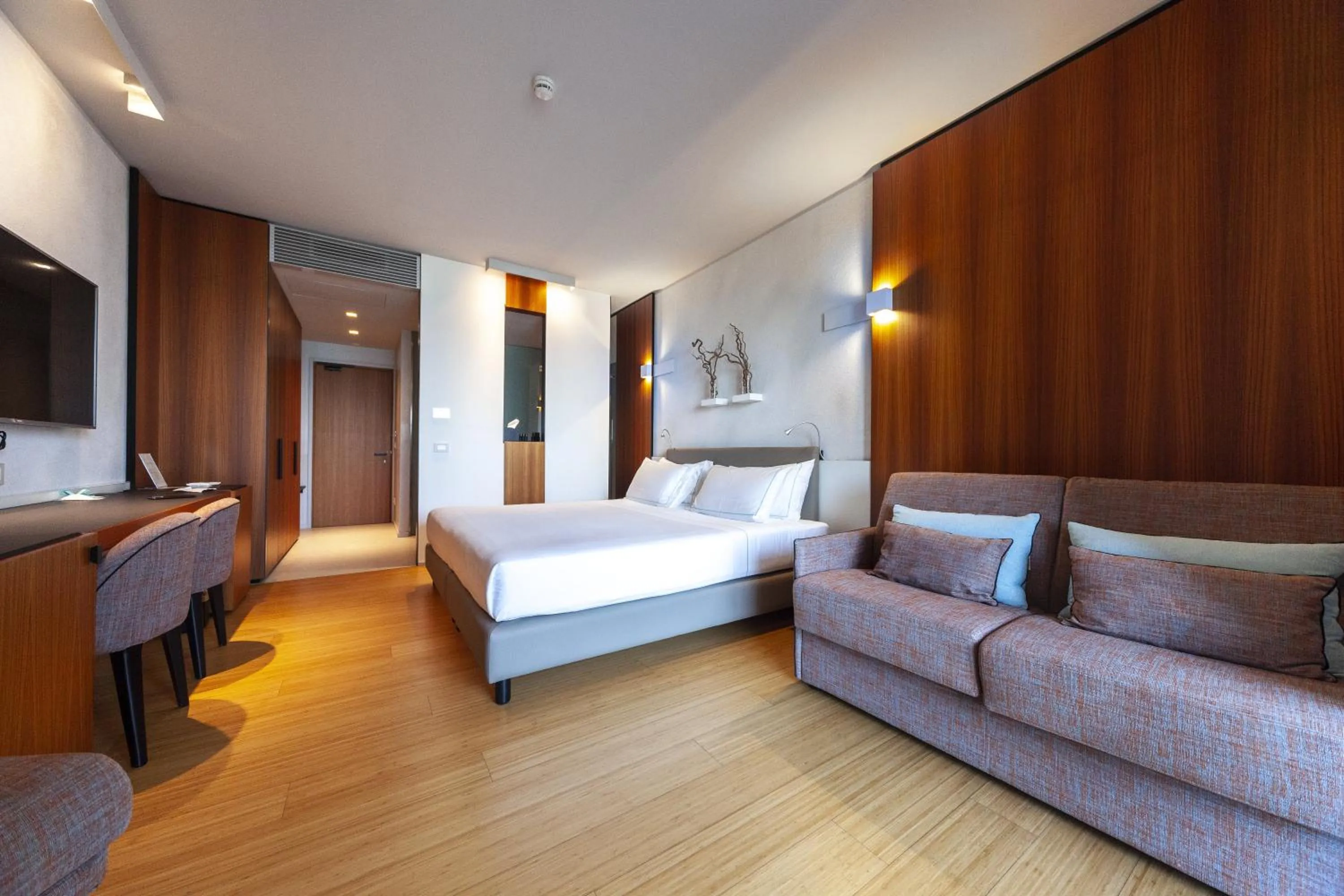 Bedroom, Bed in Hotel Ocelle Thermae & Spa - Adults Only