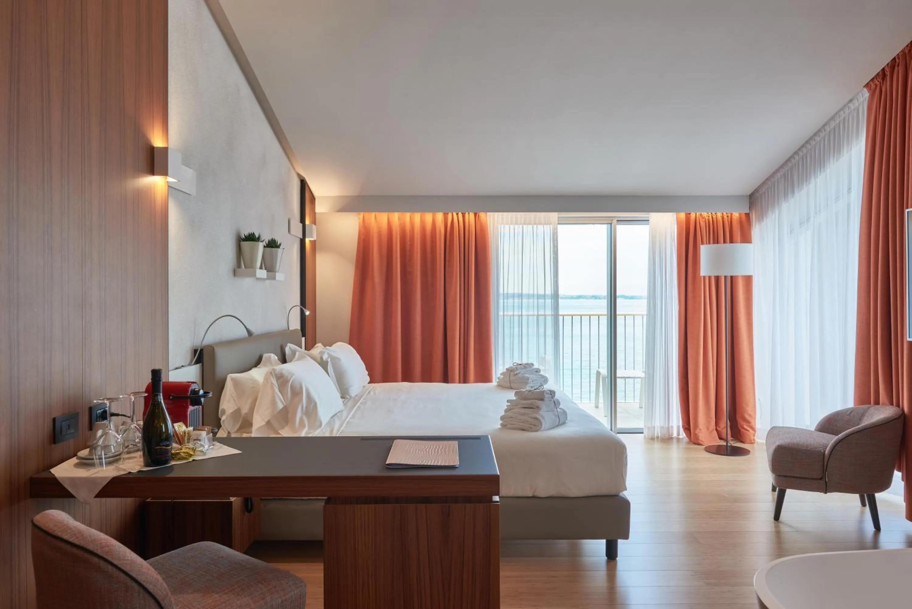 Bedroom, Bed in Hotel Ocelle Thermae & Spa - Adults Only