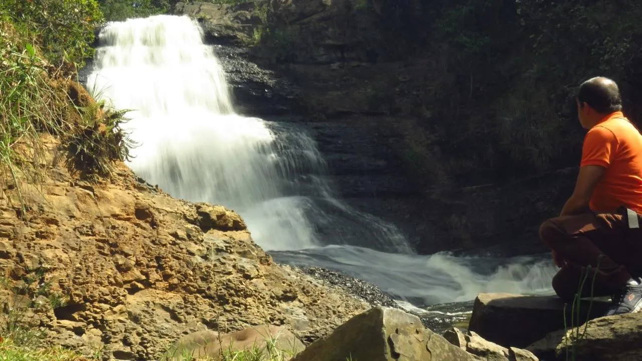Hiking in Hotel Campestre La Periquera