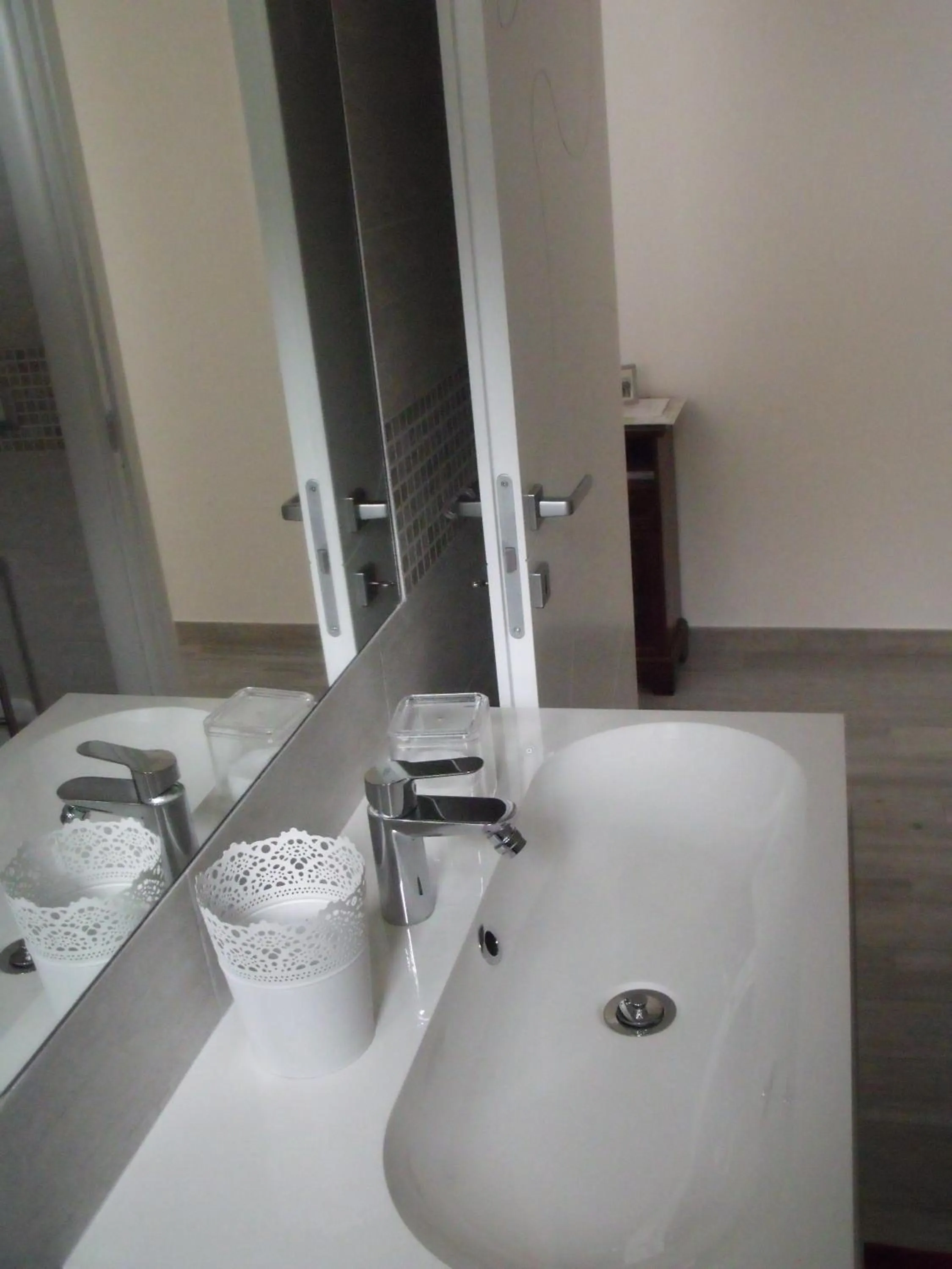 Toilet in B&B I Like Matera