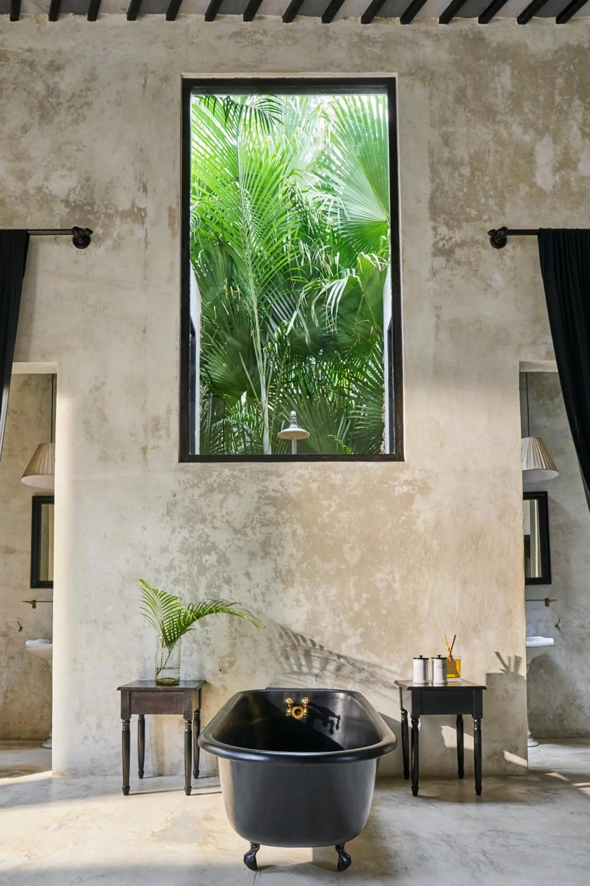 Hot Tub in Coqui Coqui Meson de Malleville - Valladolid