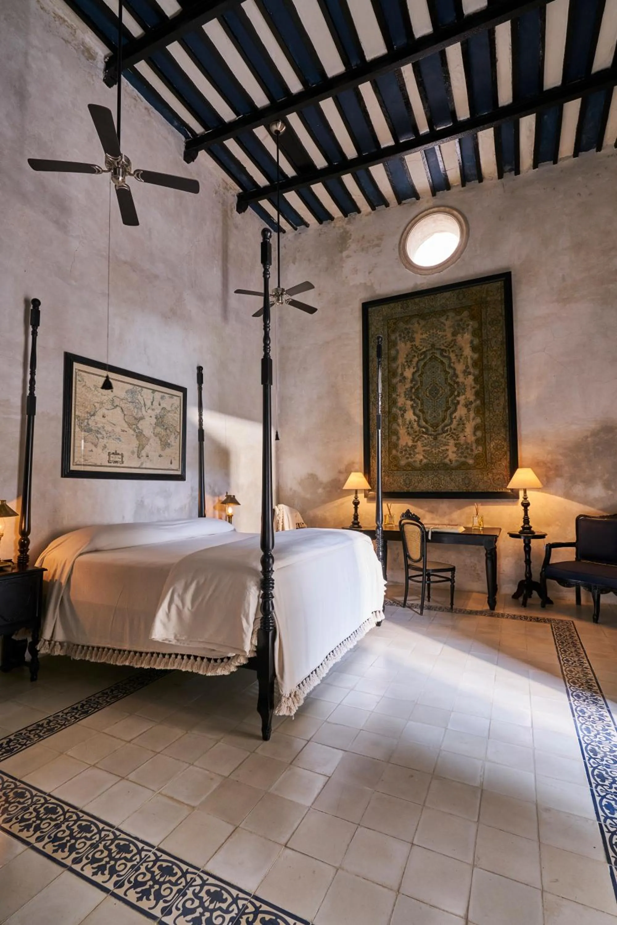 Bedroom in Coqui Coqui Meson de Malleville - Valladolid