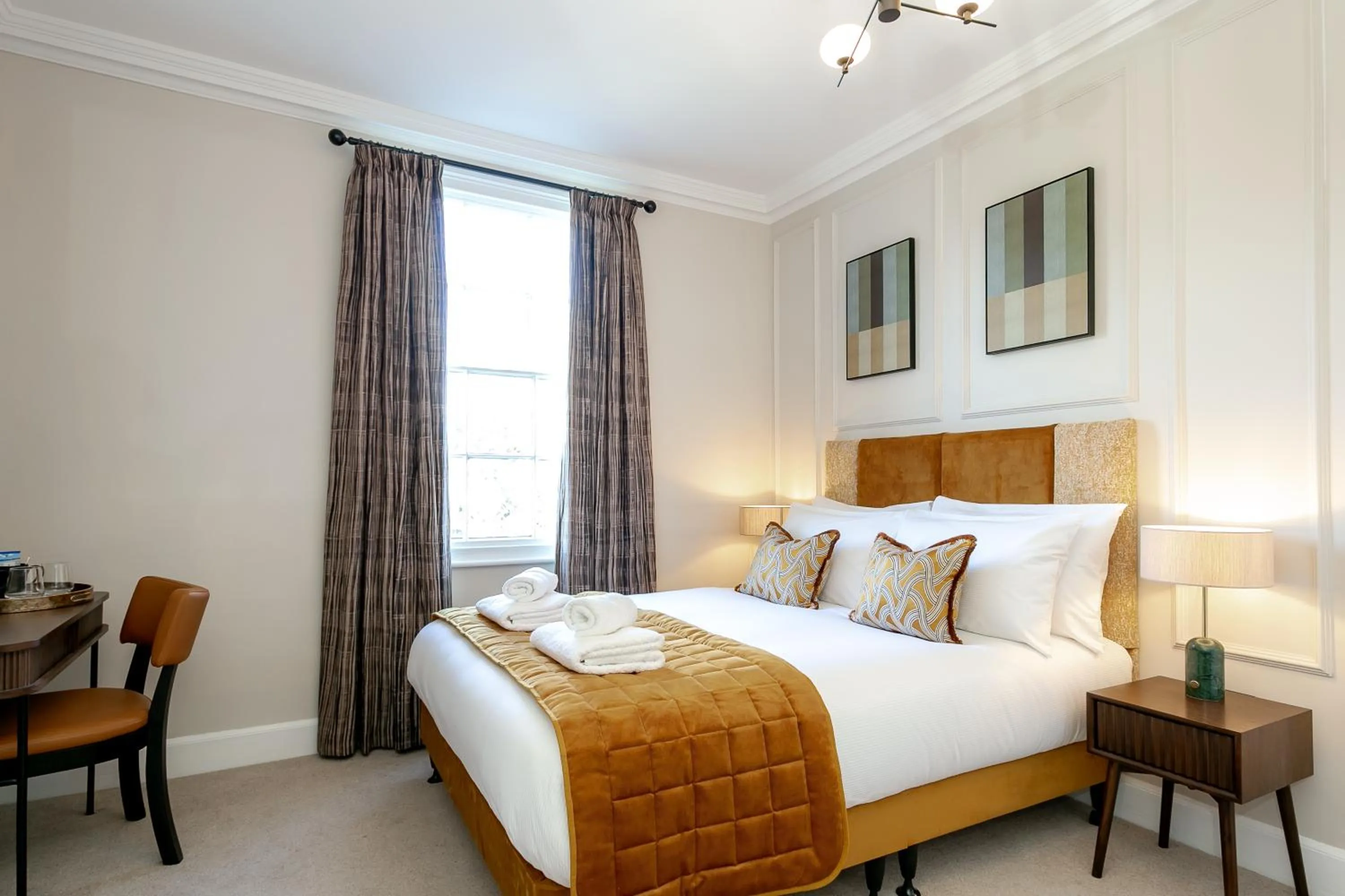 Bedroom, Bed in New Holgate