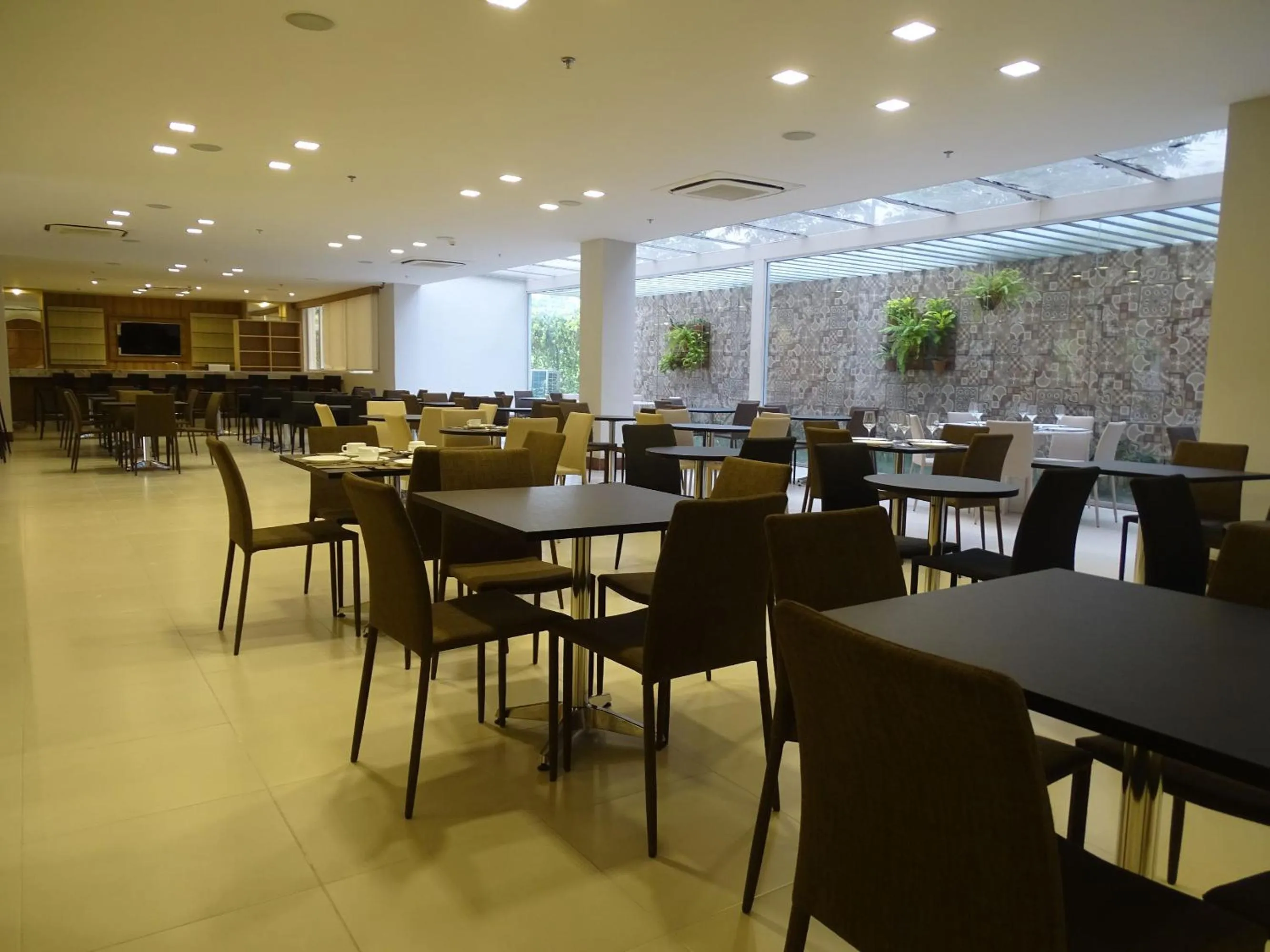 Restaurant/places to eat in TRYP by Wyndham Manaus Aeroporto