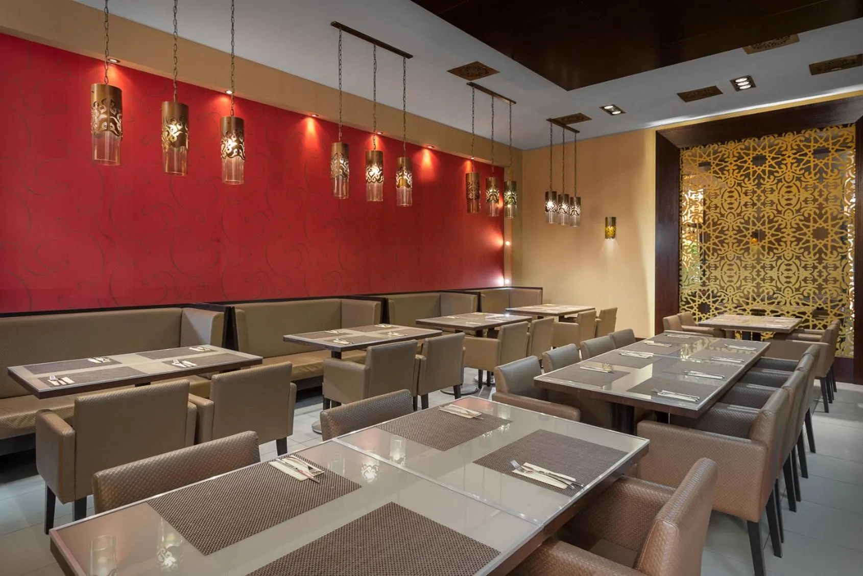 Restaurant/places to eat in Marmara Hotel Budapest