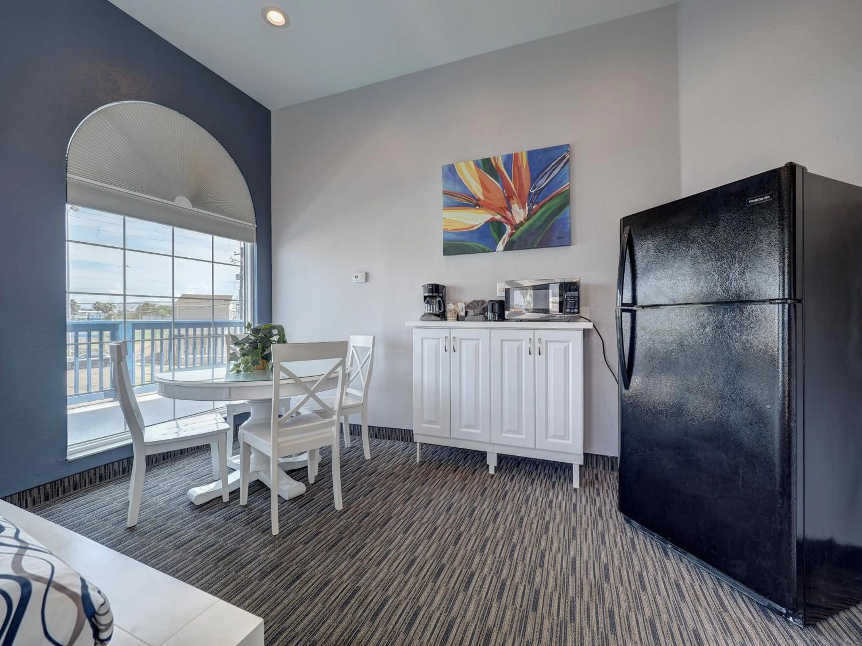 Seating area in Alister Square Inn