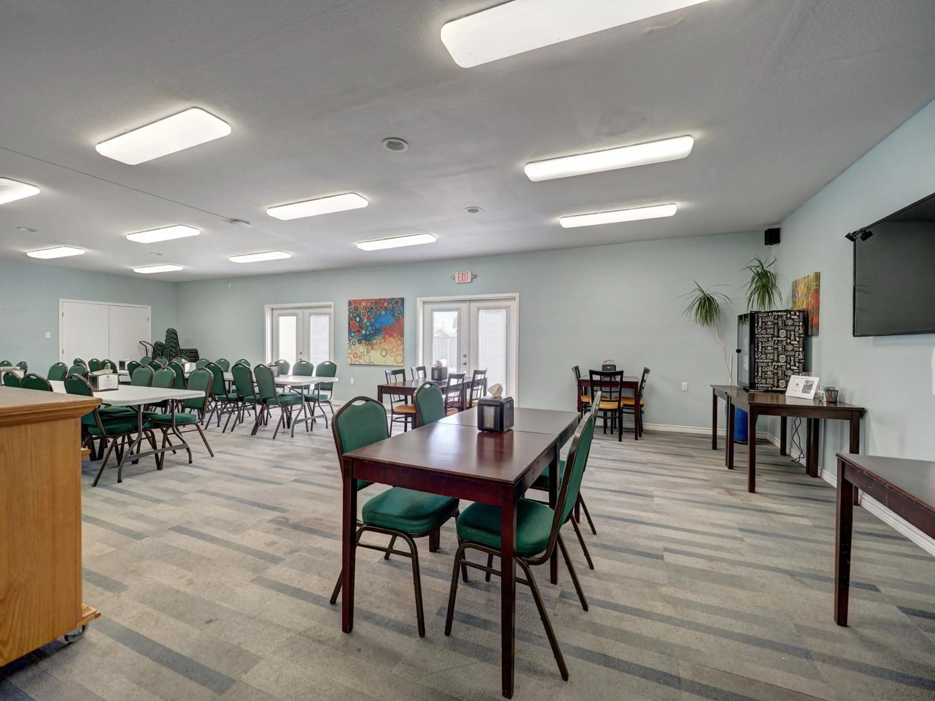 Restaurant/places to eat in Alister Square Inn