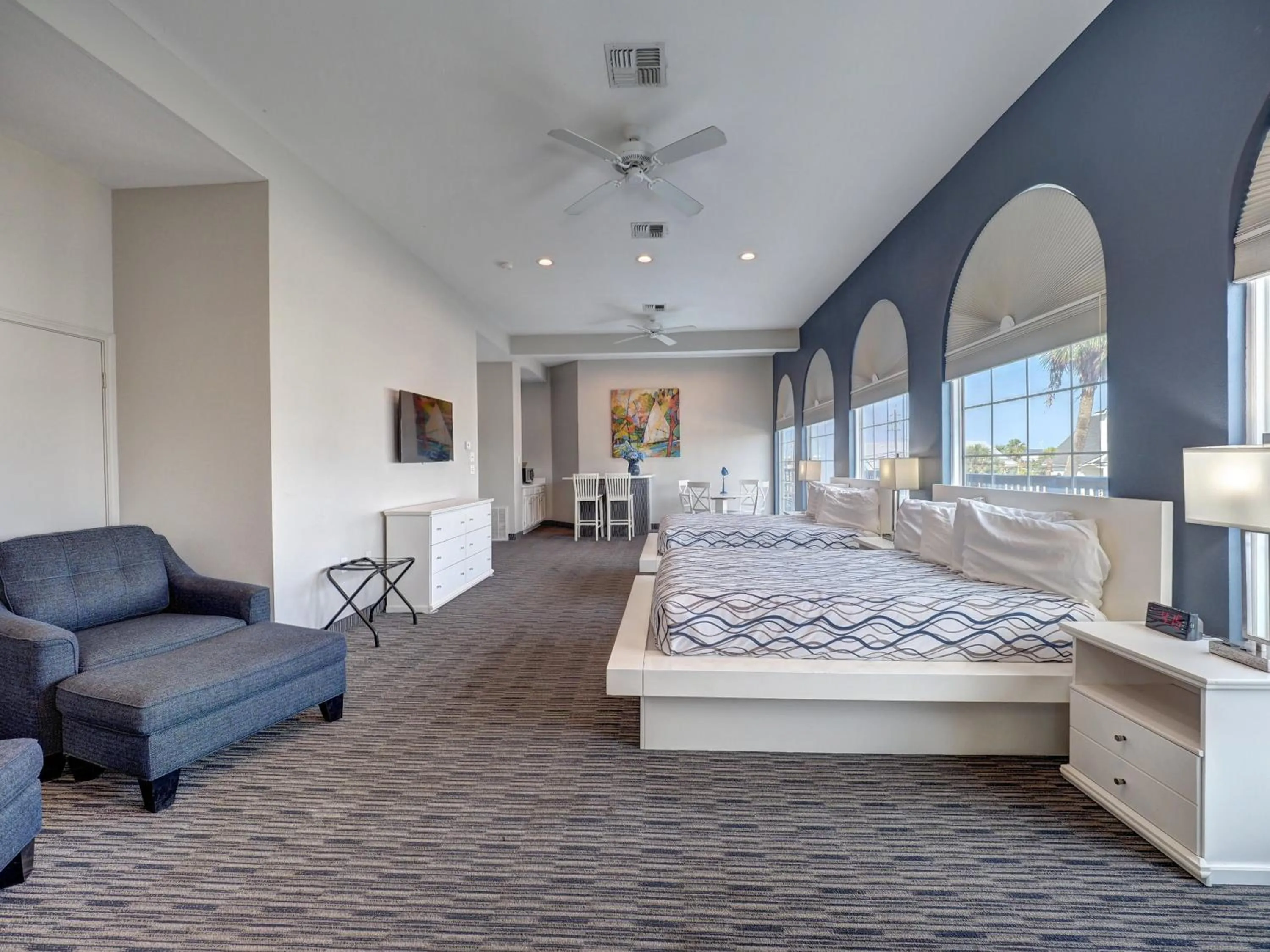 Bedroom, Bed in Alister Square Inn