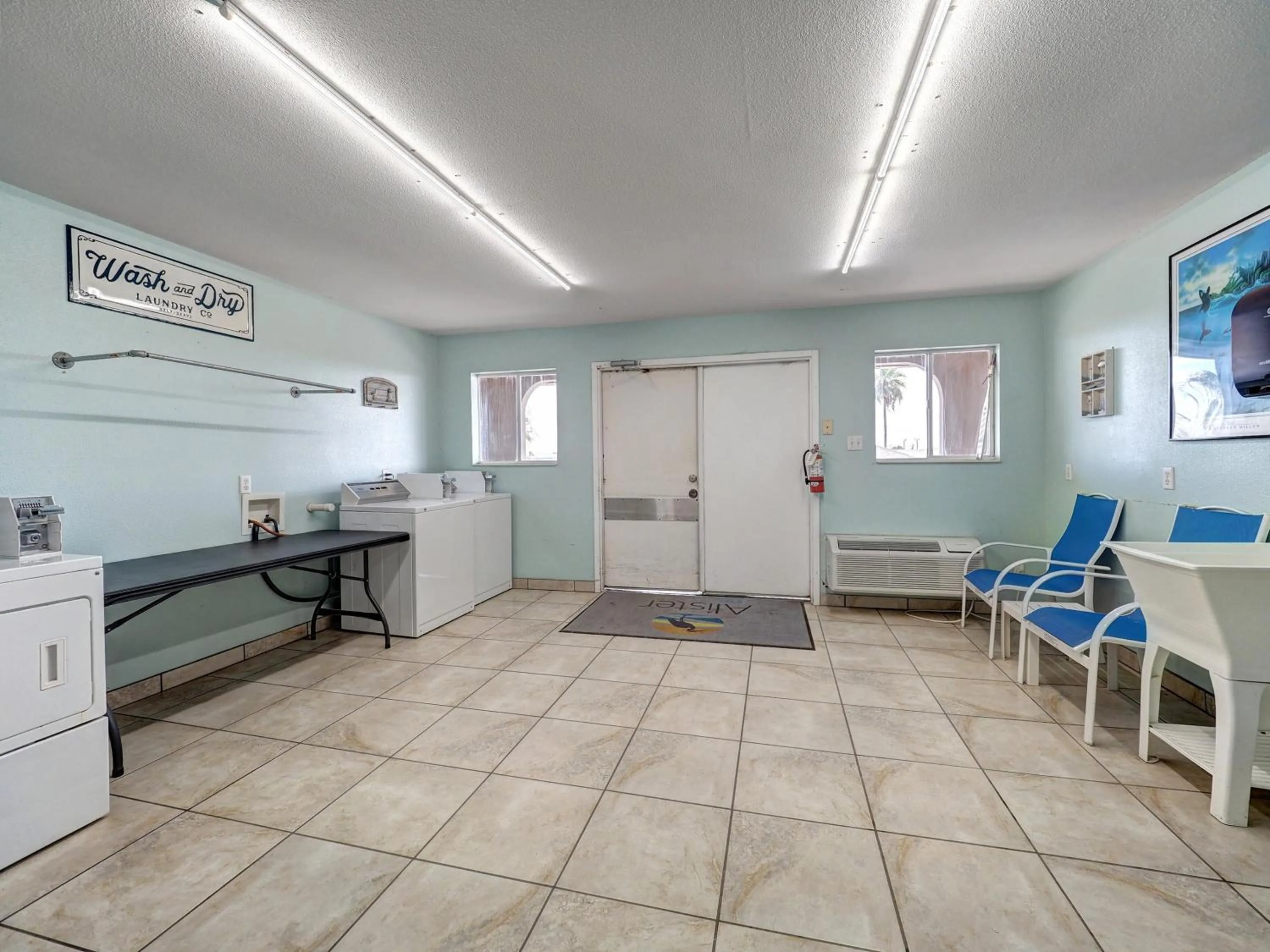 laundry in Alister Square Inn