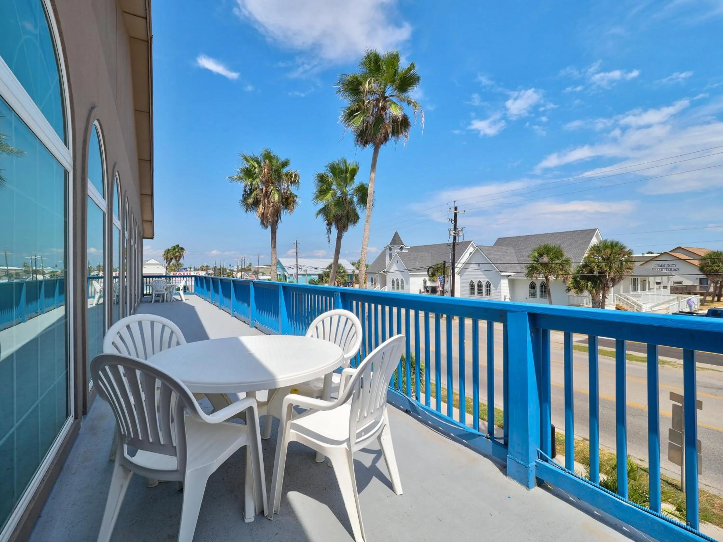 Balcony/Terrace in Alister Square Inn