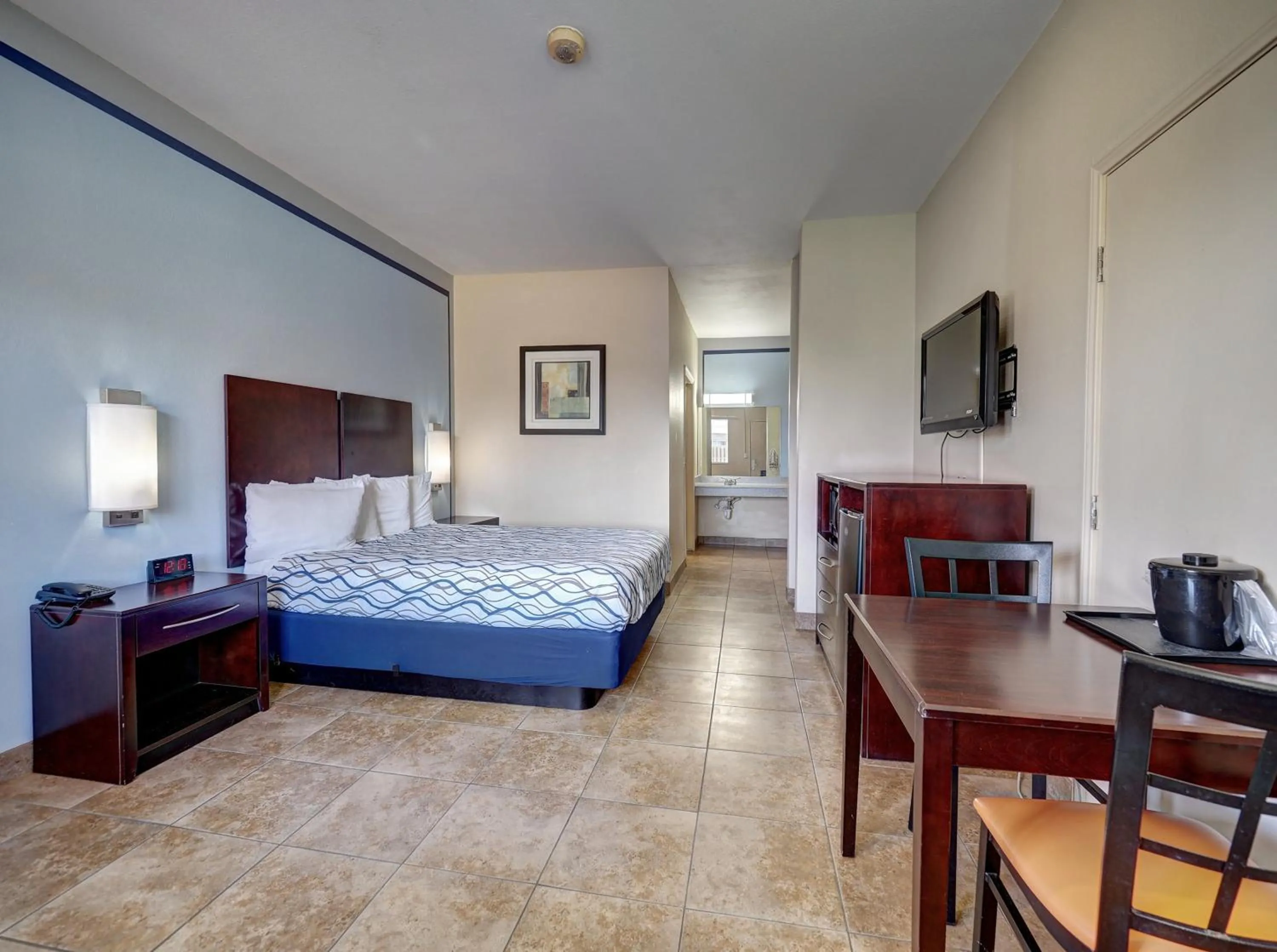Bedroom, Bed in Alister Square Inn