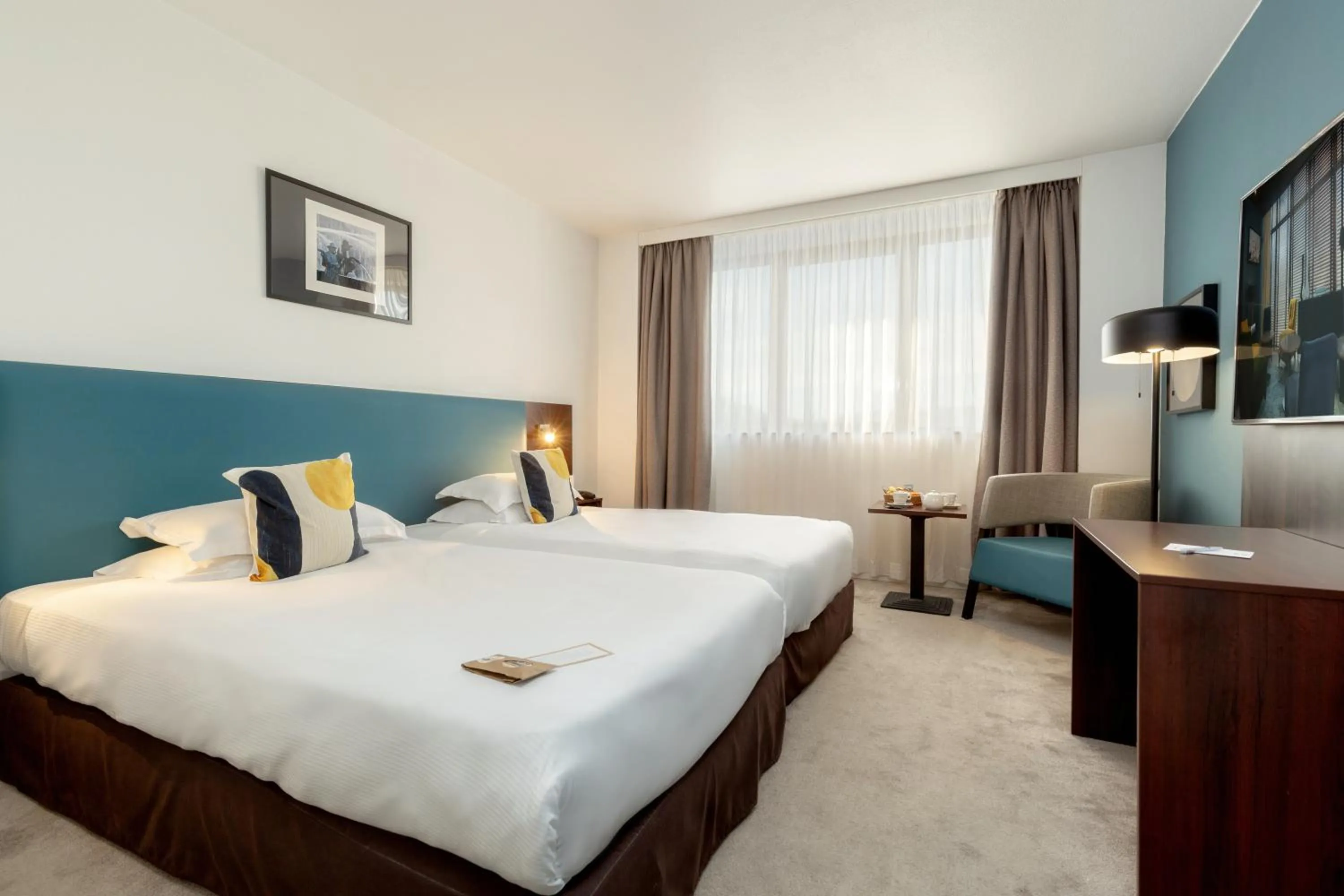 Bedroom, Bed in Best Western Hotel le Galice Aix-en-Provence