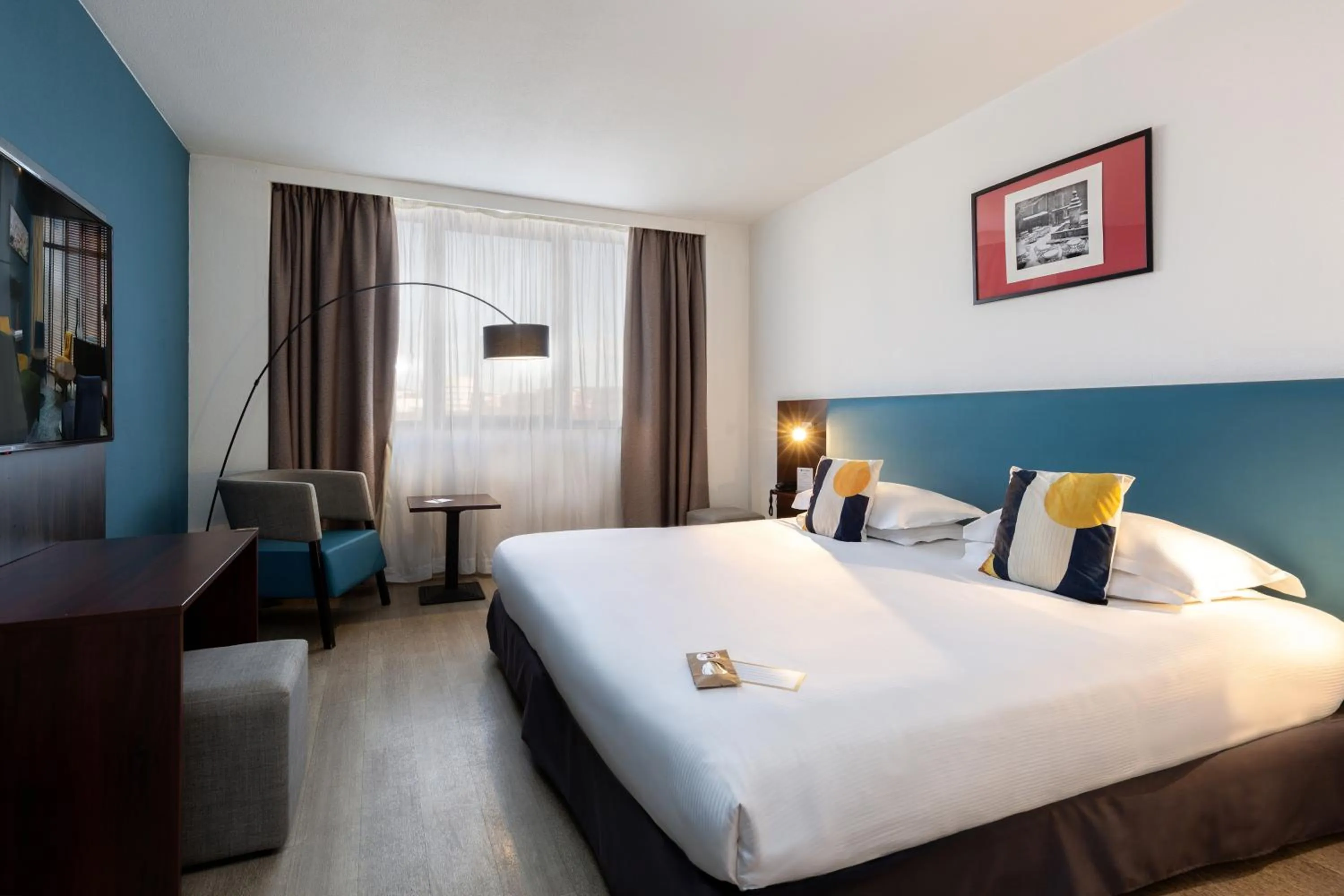 Bedroom, Bed in Best Western Hotel le Galice Aix-en-Provence