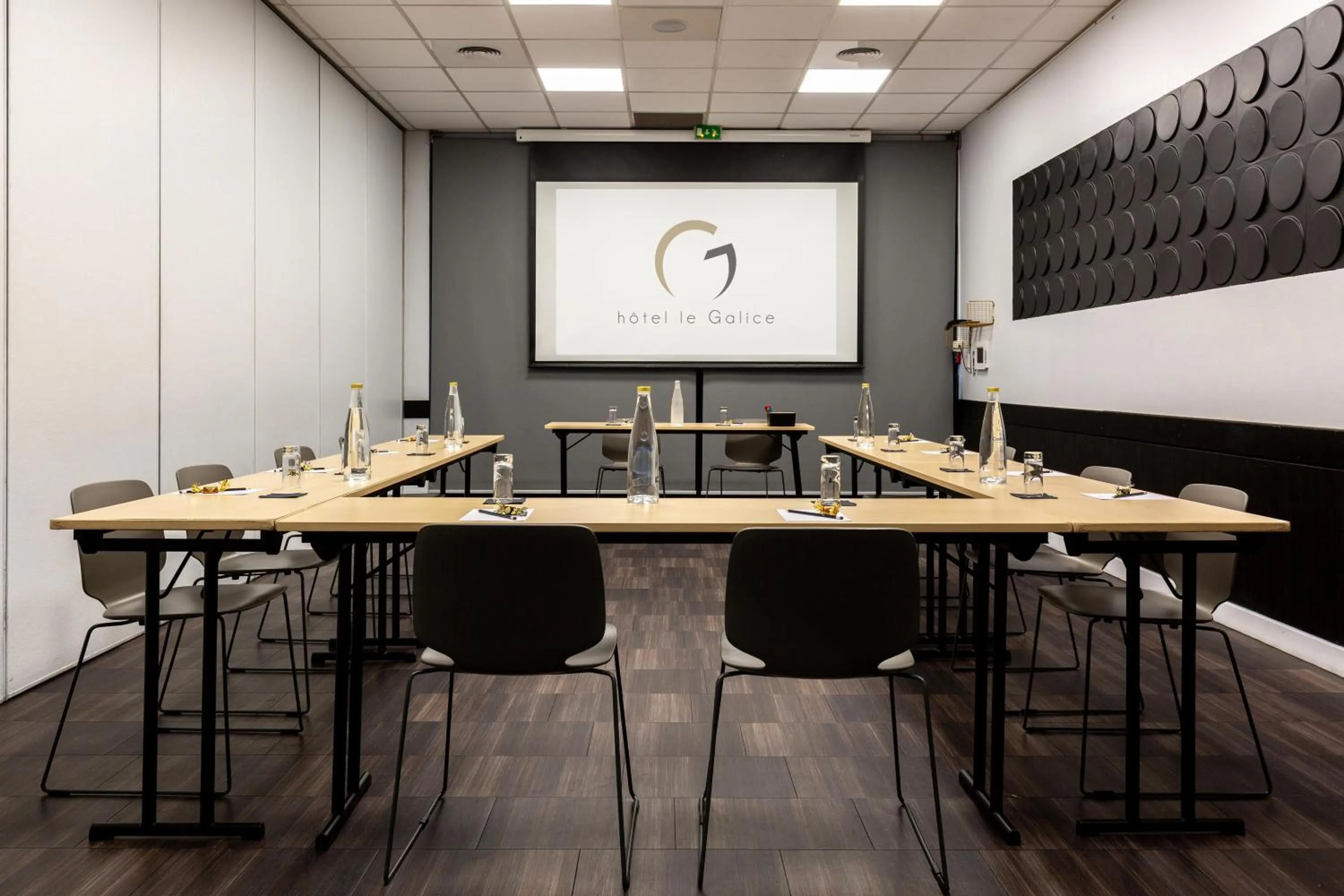 Meeting/conference room in Best Western Hotel le Galice Aix-en-Provence