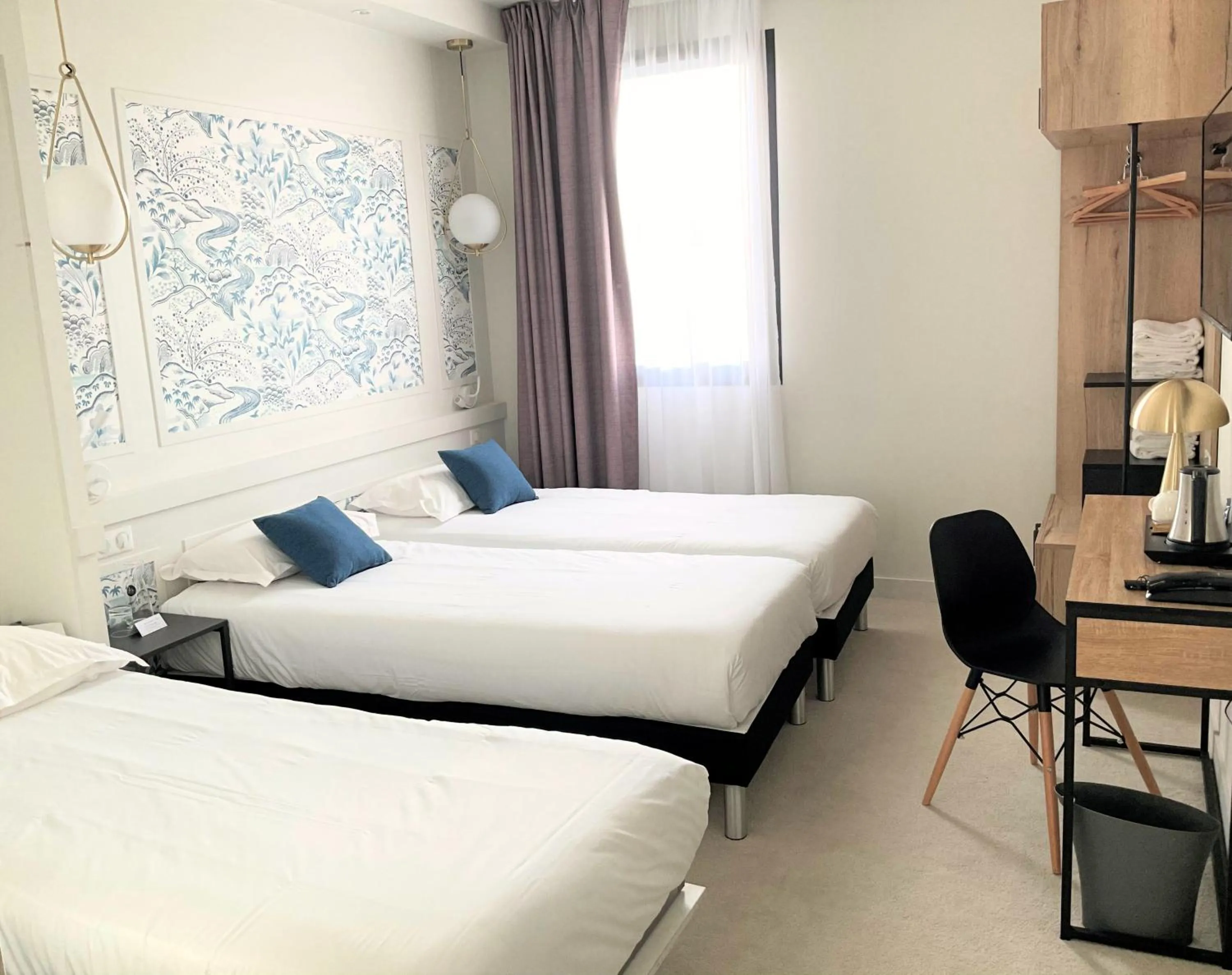 Bed in Brit Hotel Ker Lann Aeroport - Parc Expo