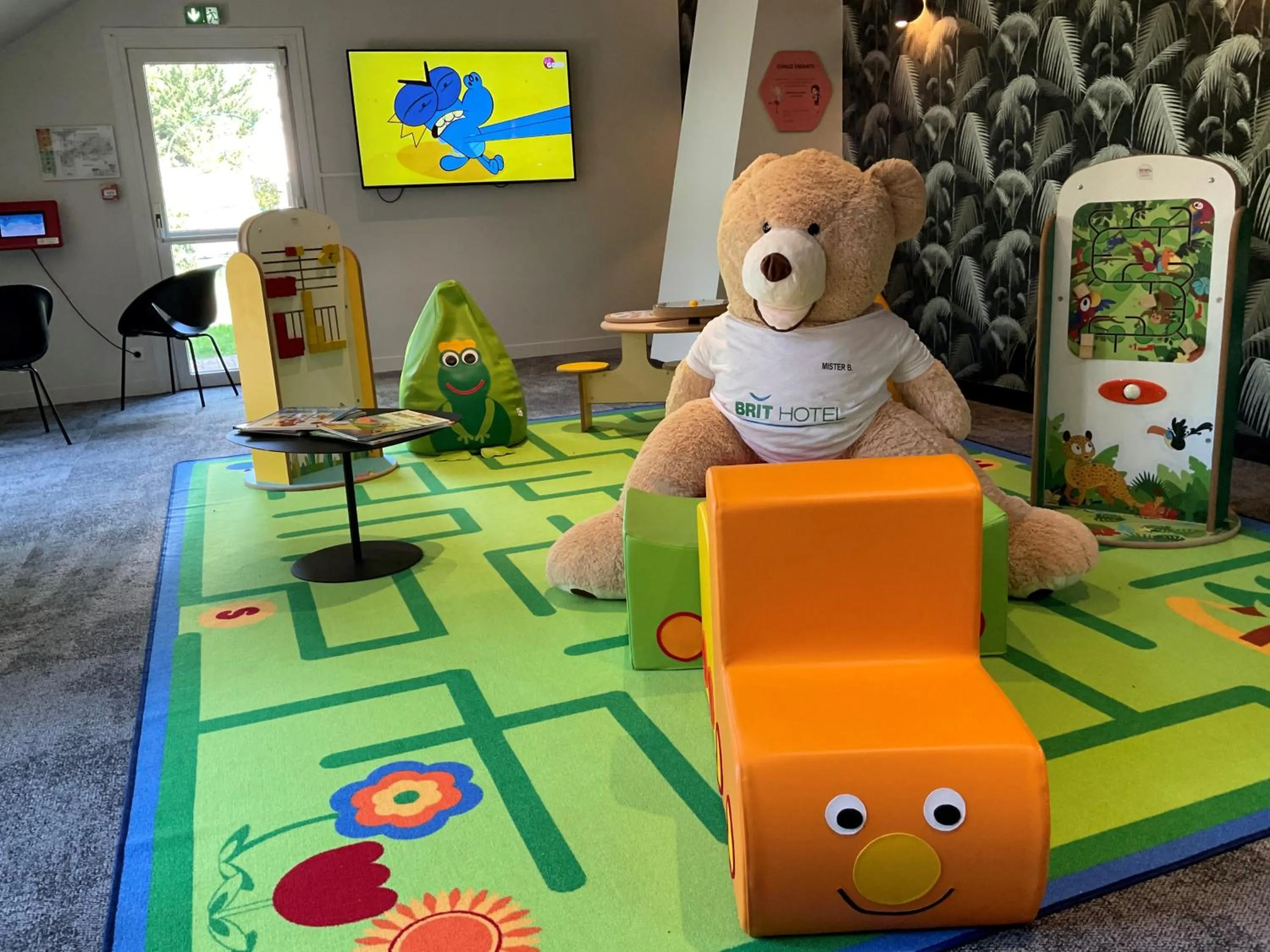 Children play ground in Brit Hotel Ker Lann Aeroport - Parc Expo