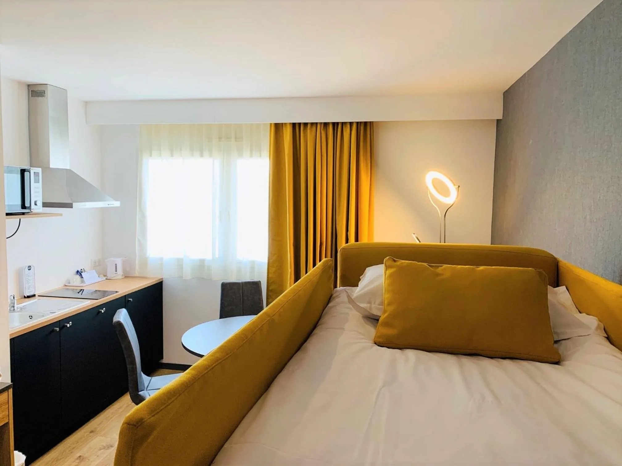 Bed in Brit Hotel Ker Lann Aeroport - Parc Expo