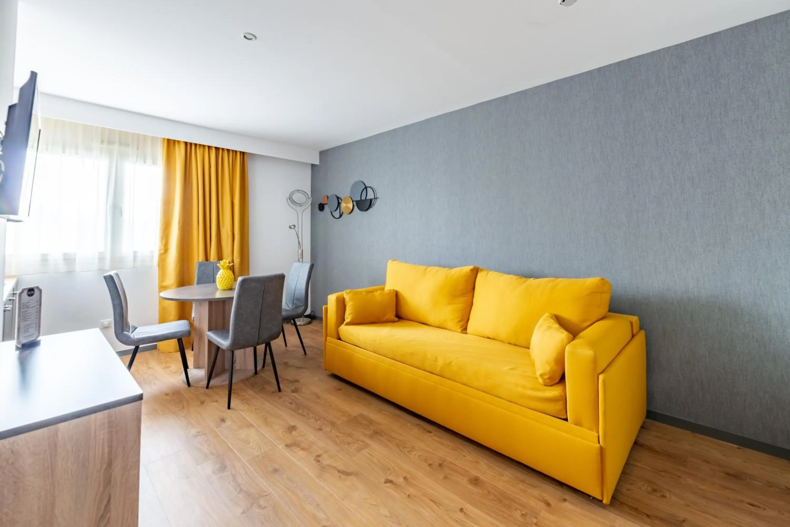 Living room in Brit Hotel Ker Lann Aeroport - Parc Expo