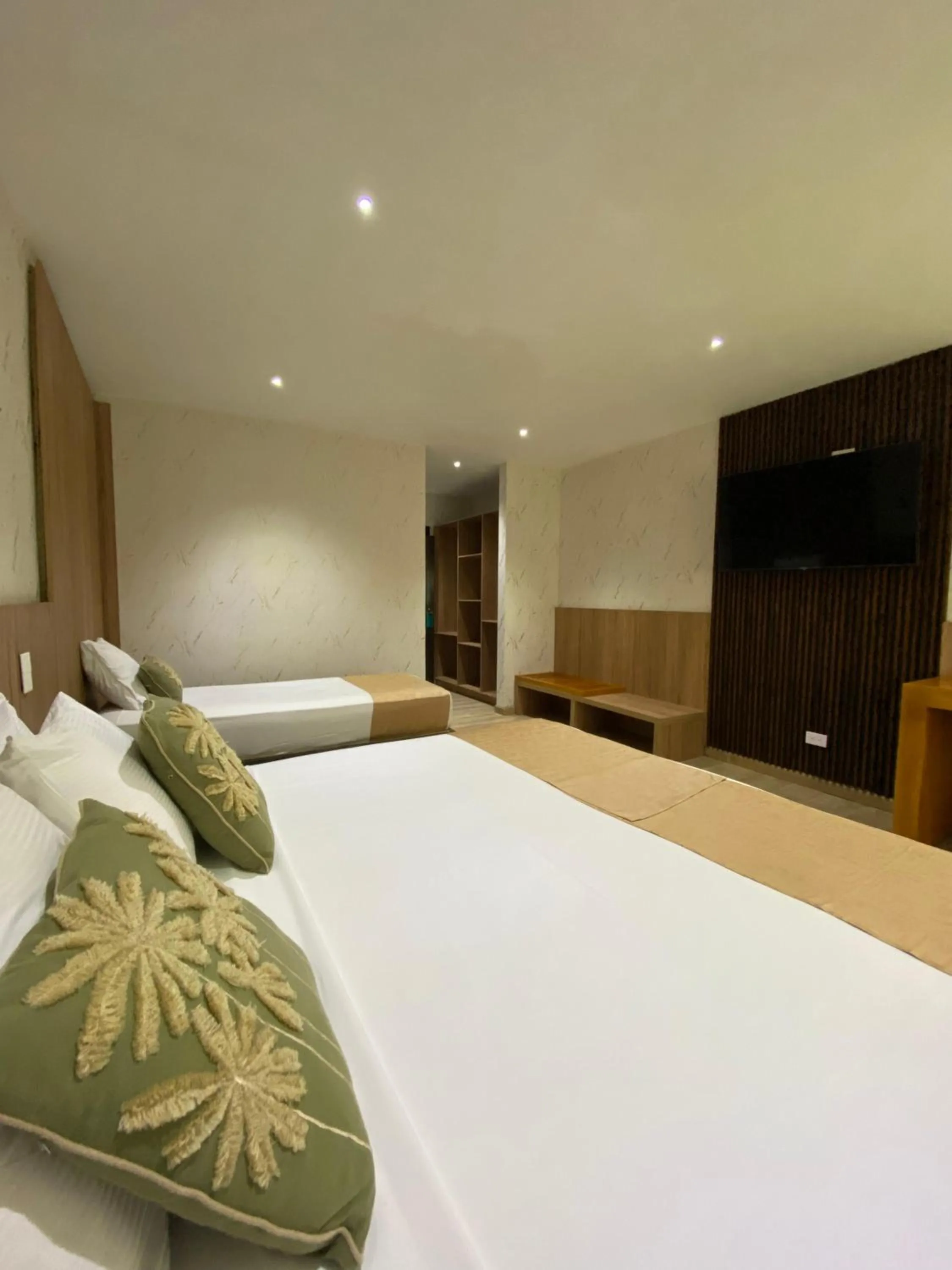 Photo of the whole room, Bed in Hotel Portofino