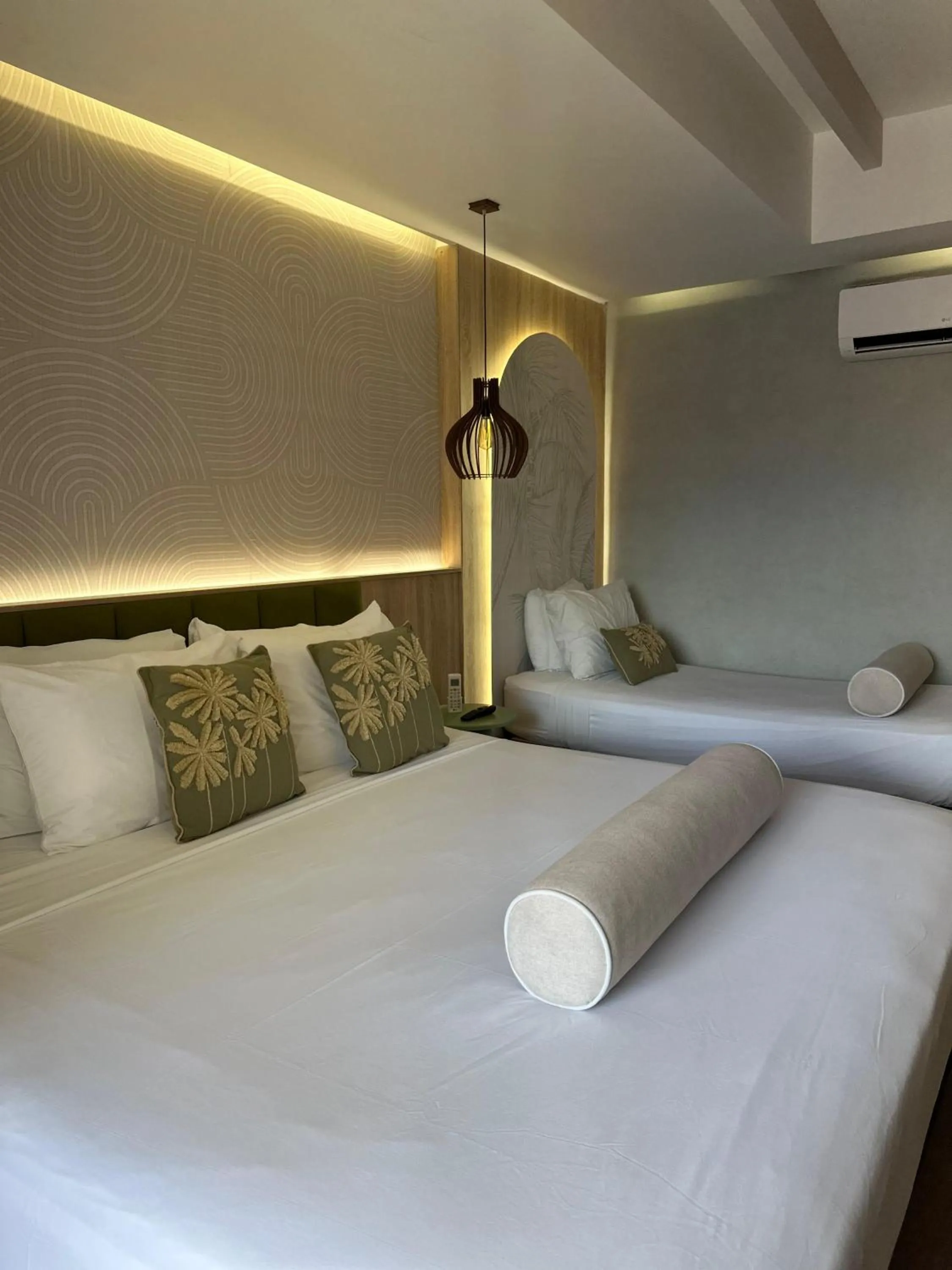 Photo of the whole room, Bed in Hotel Portofino