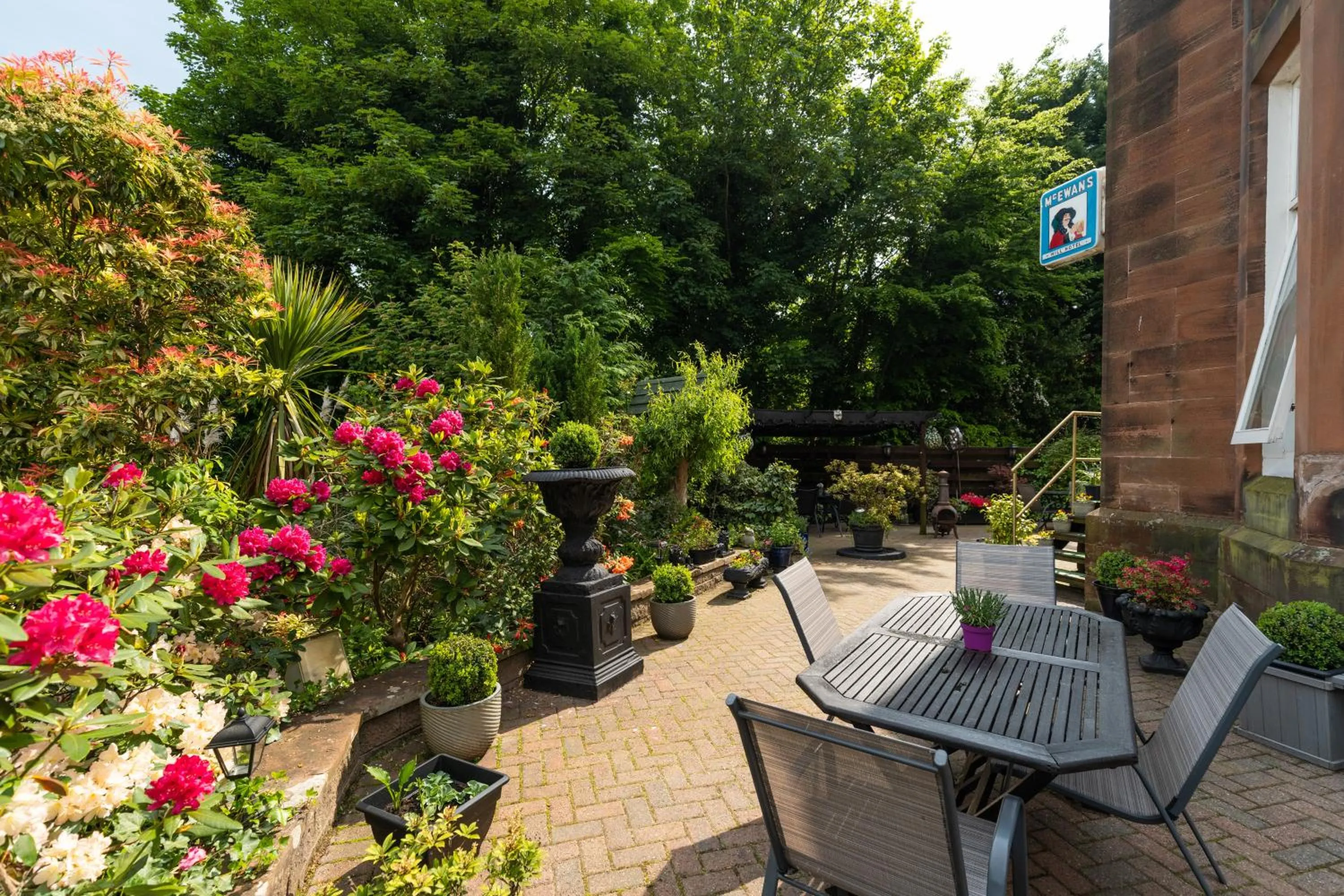 Garden in The Hill Hotel