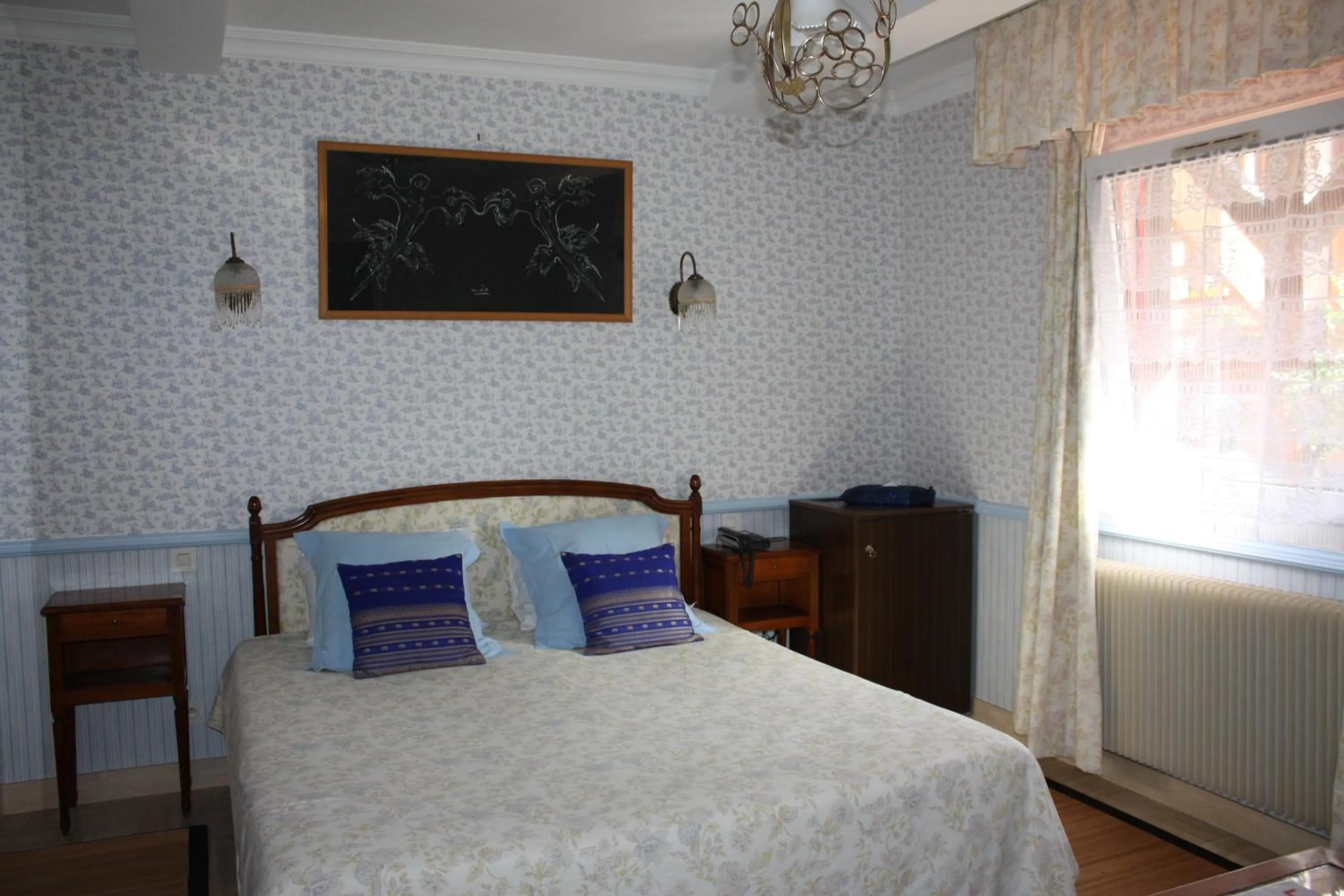 Bedroom, Bed in Hotel La Diligence