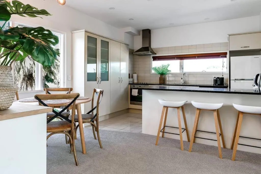 Coffee/tea facilities in Stay Mission Bay