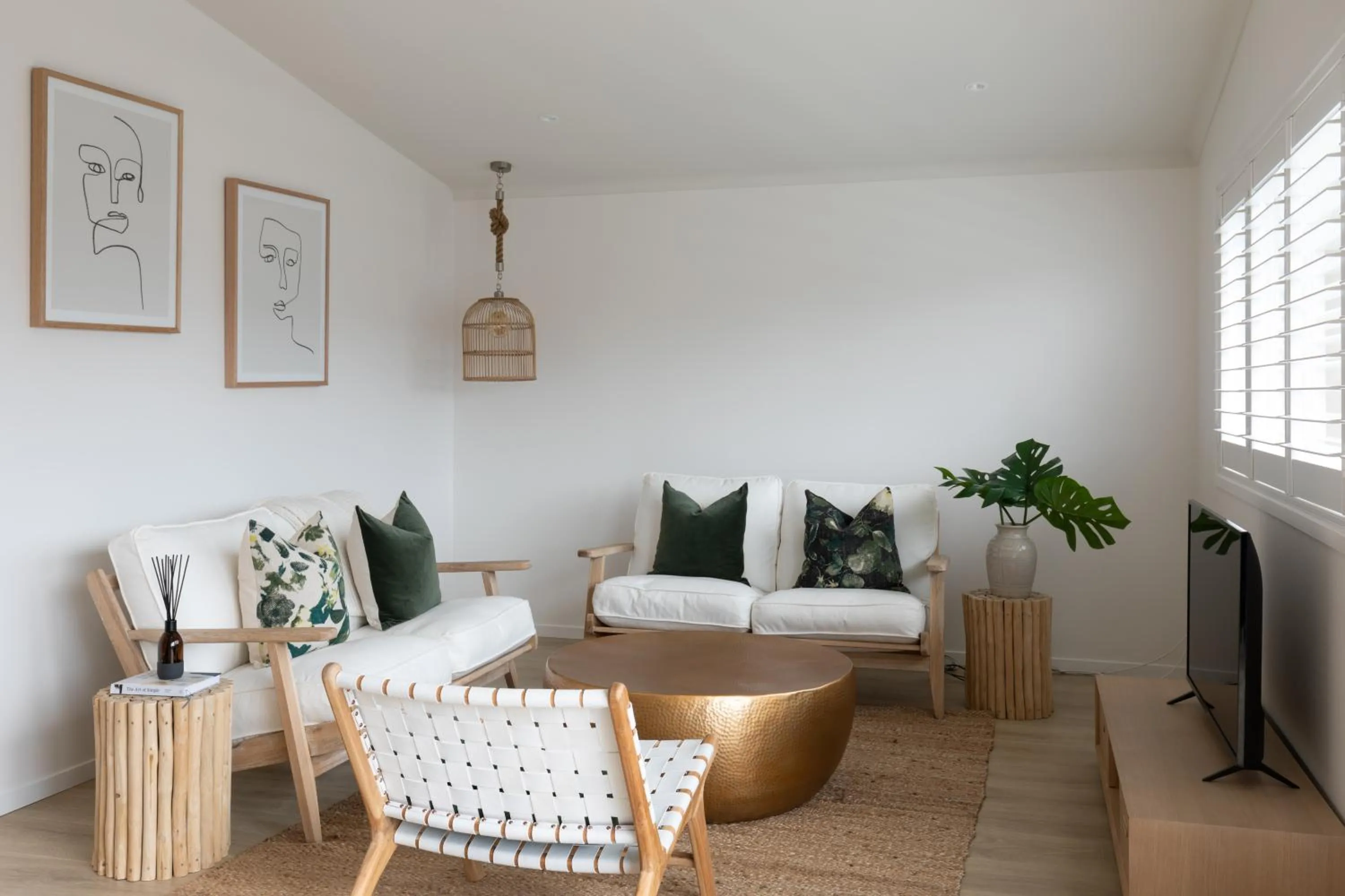 Living room in Stay Mission Bay