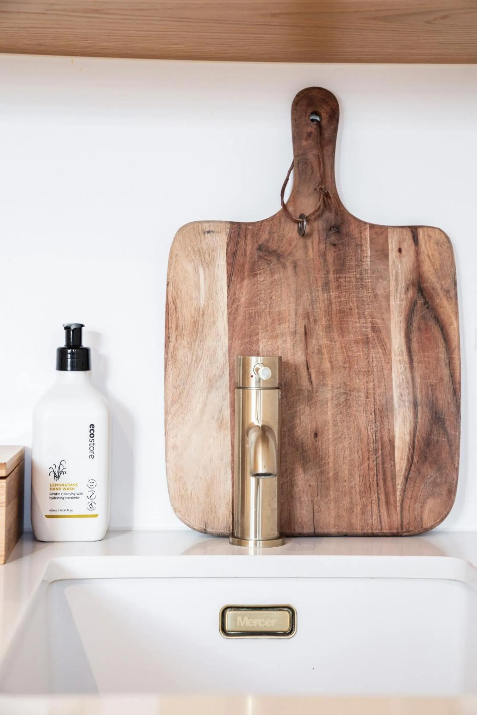 Kitchen or kitchenette in Stay Mission Bay