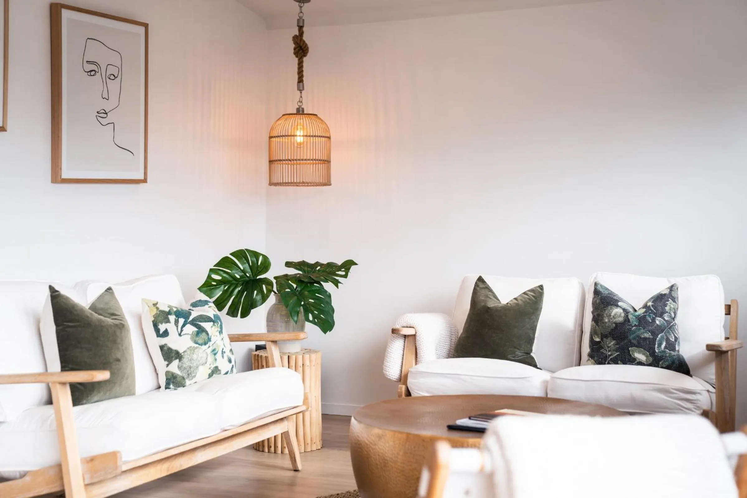 Seating area in Stay Mission Bay