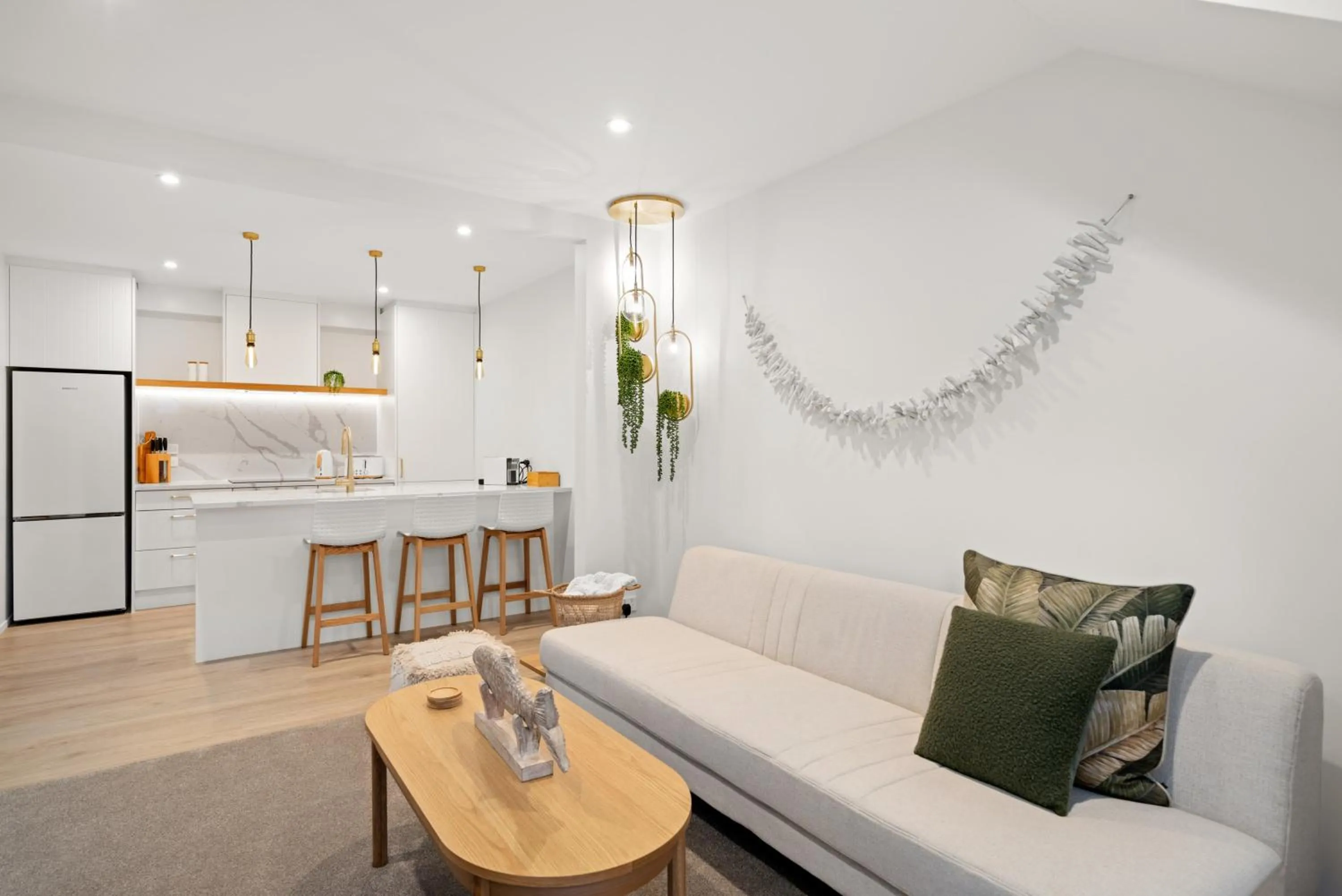 Seating area, Bed in Stay Mission Bay