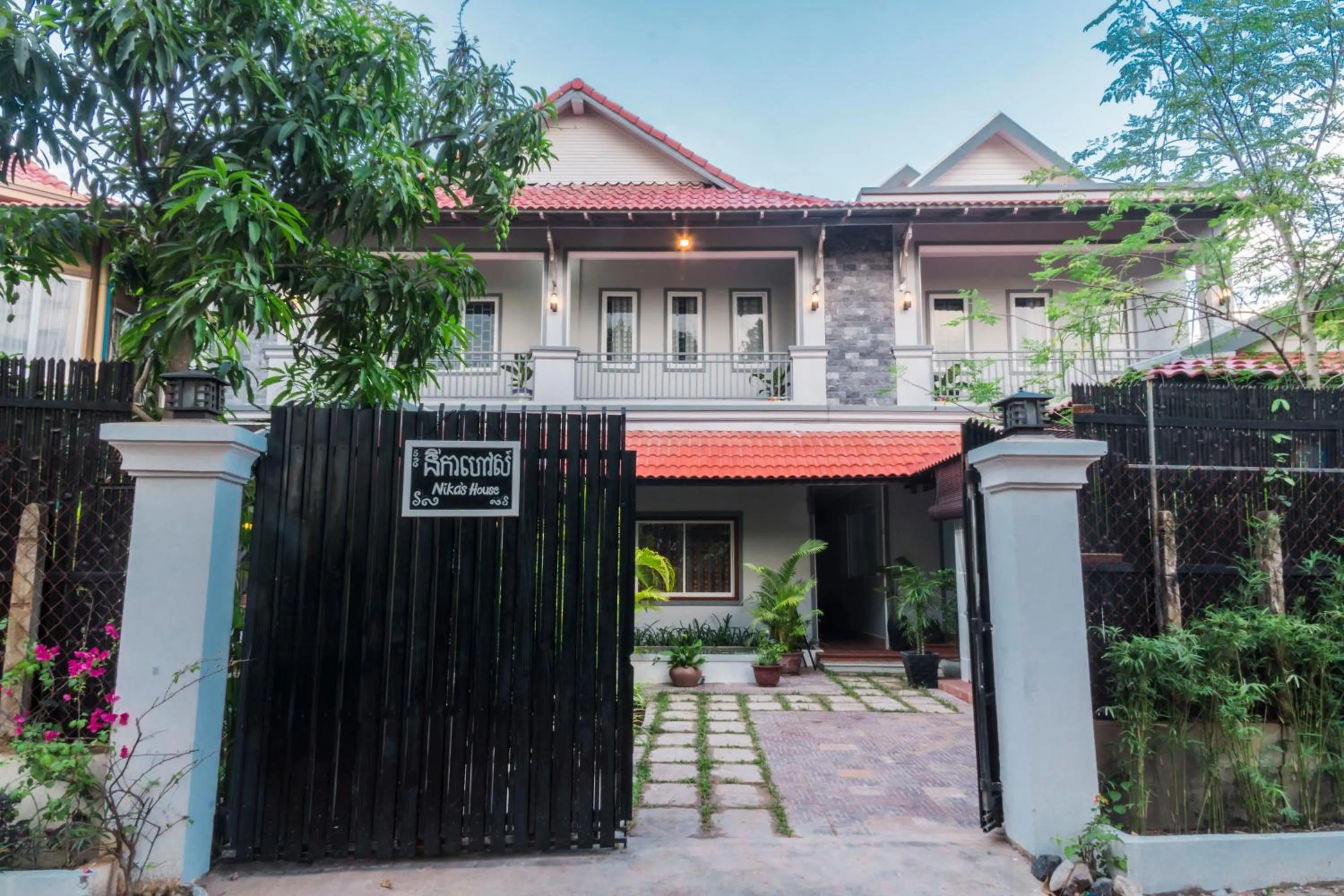 On site in Nika's House