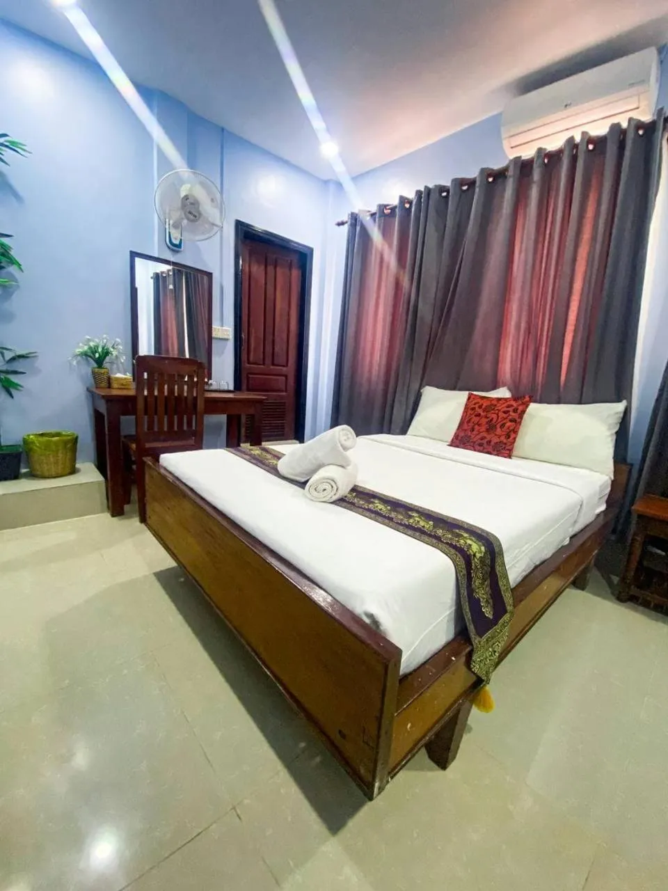 Photo of the whole room, Bed in Nika's House