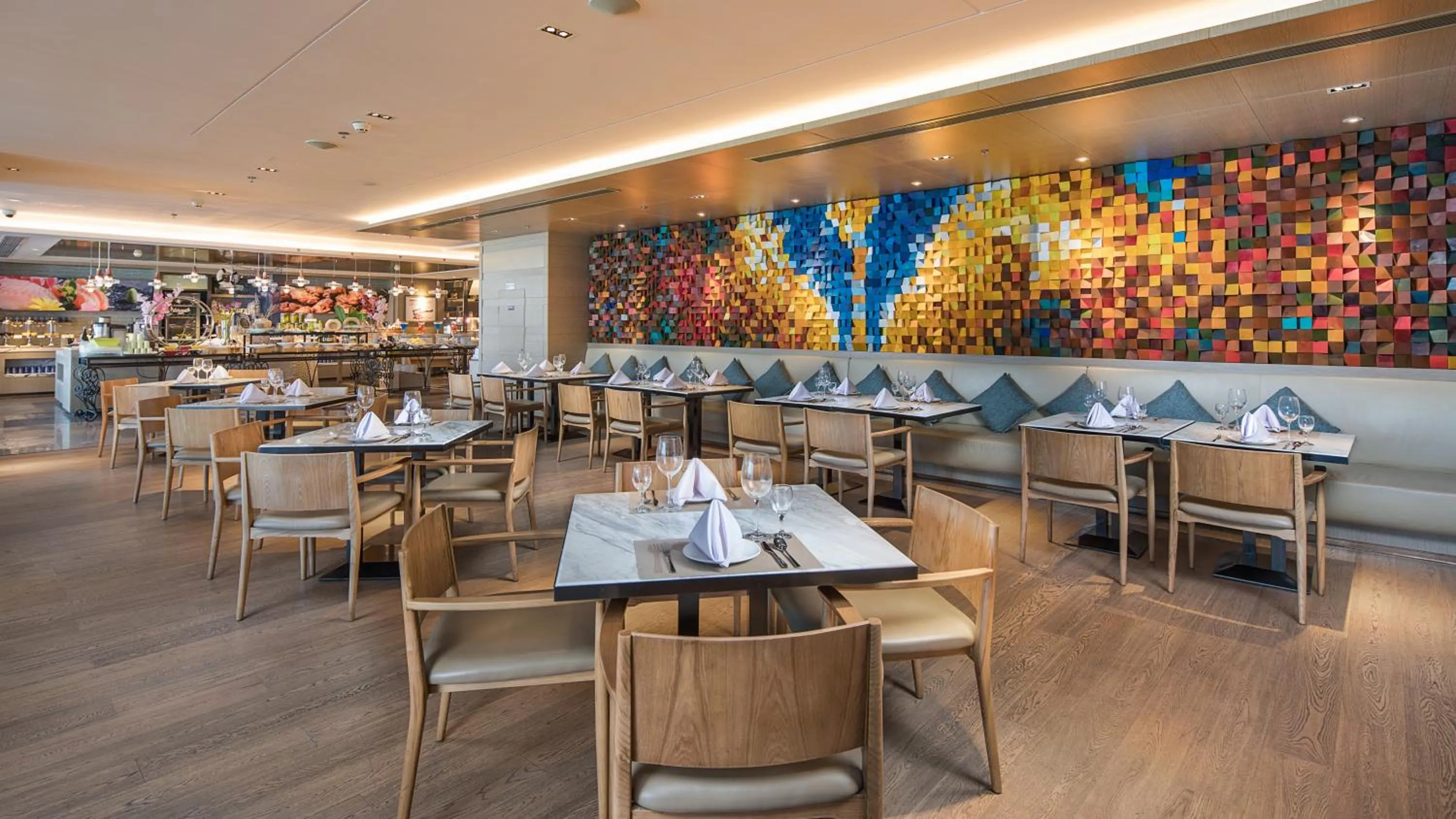 Restaurant/places to eat in Jinan Inzone Royal Plaza Hotels